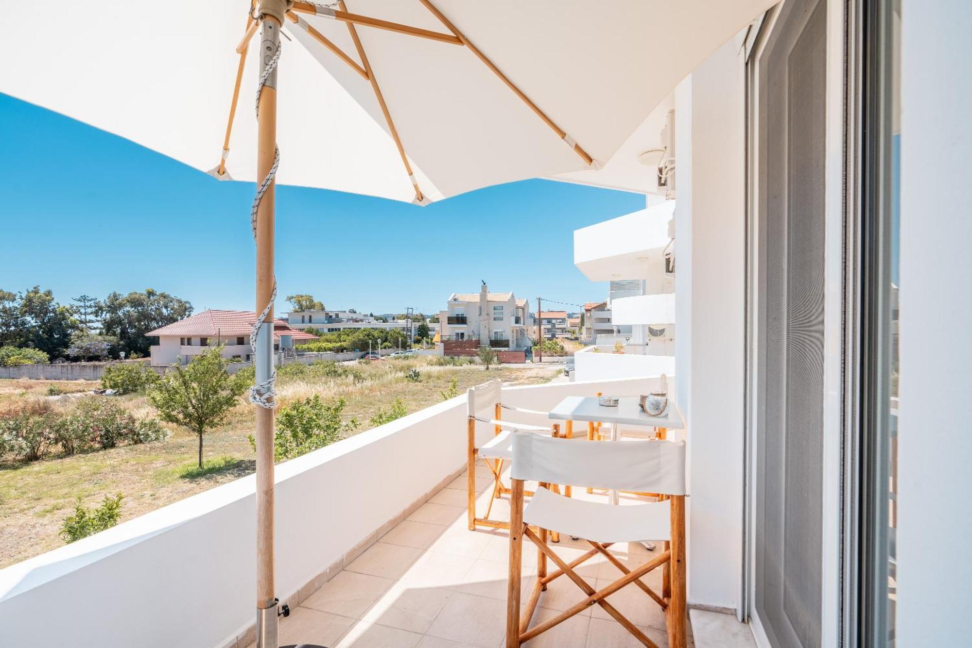 Apartment Ilia's With View 1