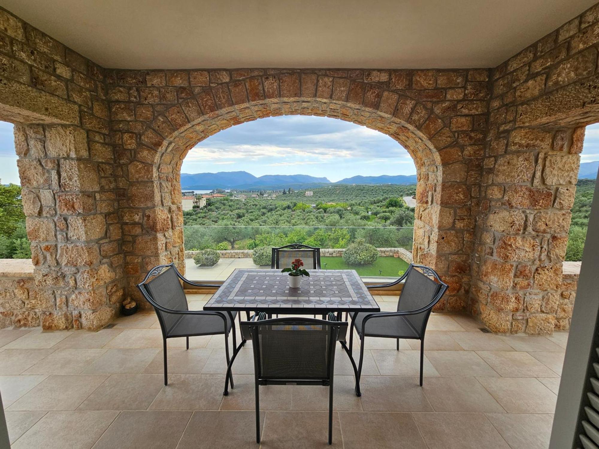 Athina Villa Gythio