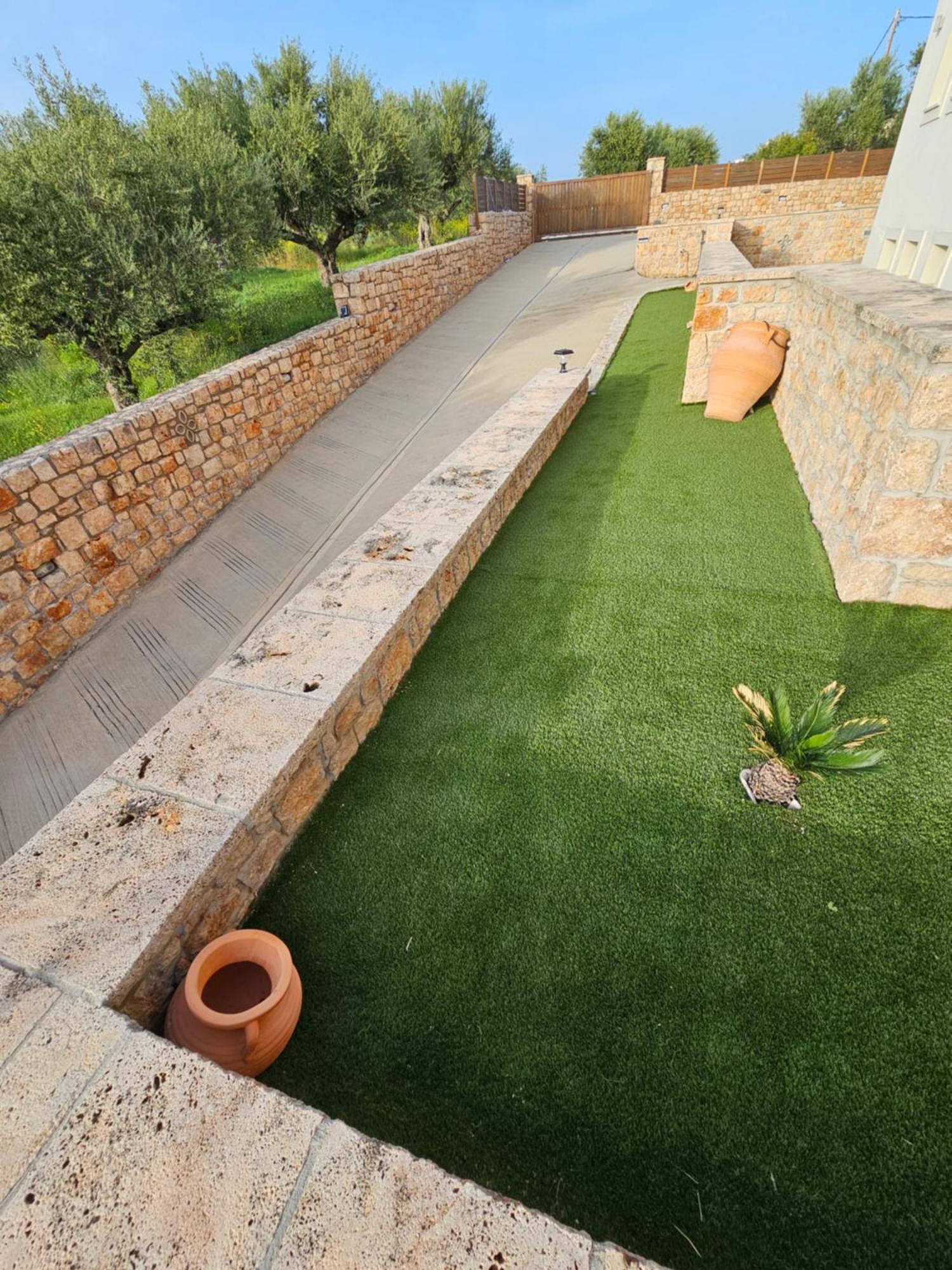 Villa Athina *