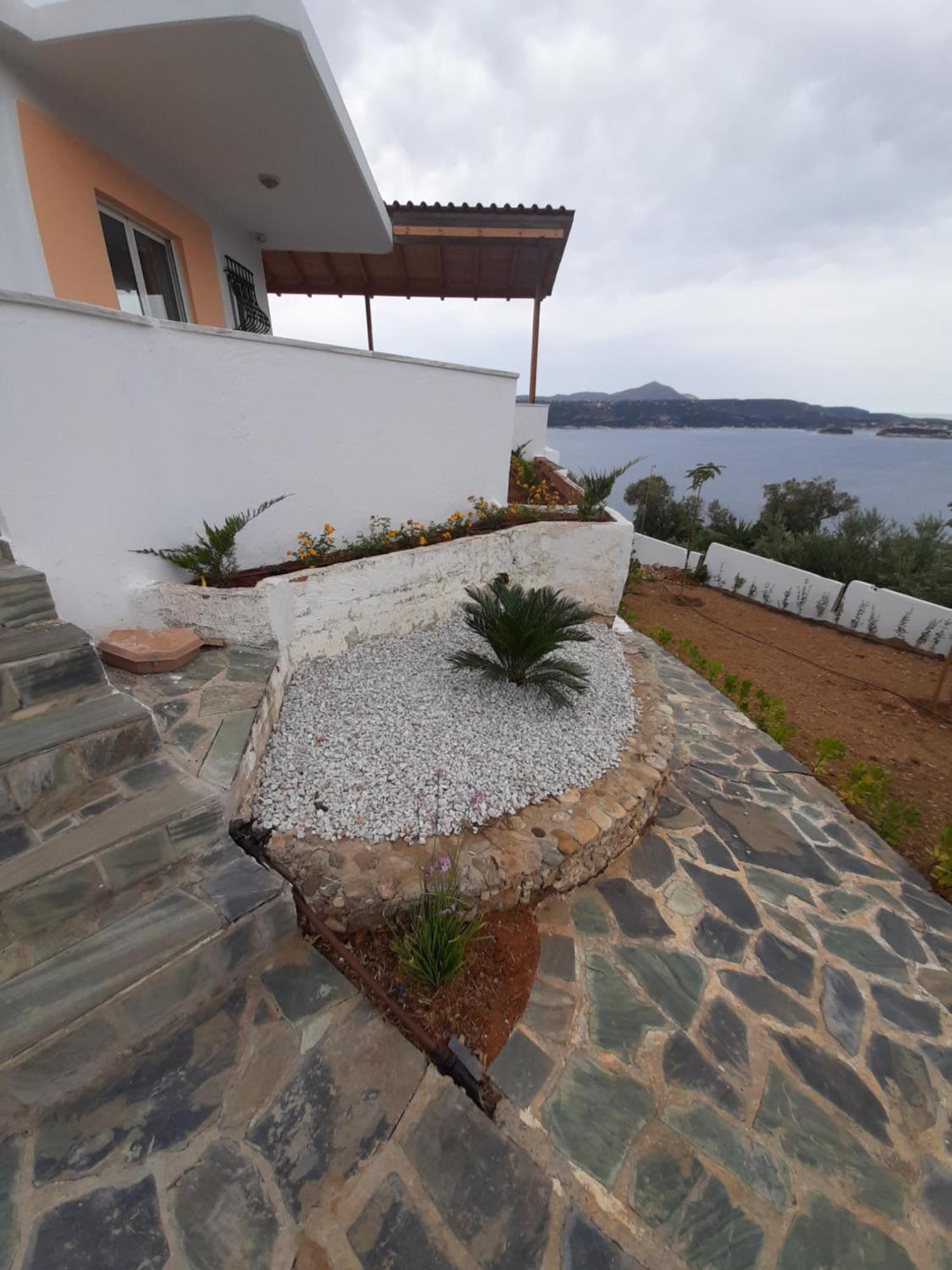 Moments Villa Aptera