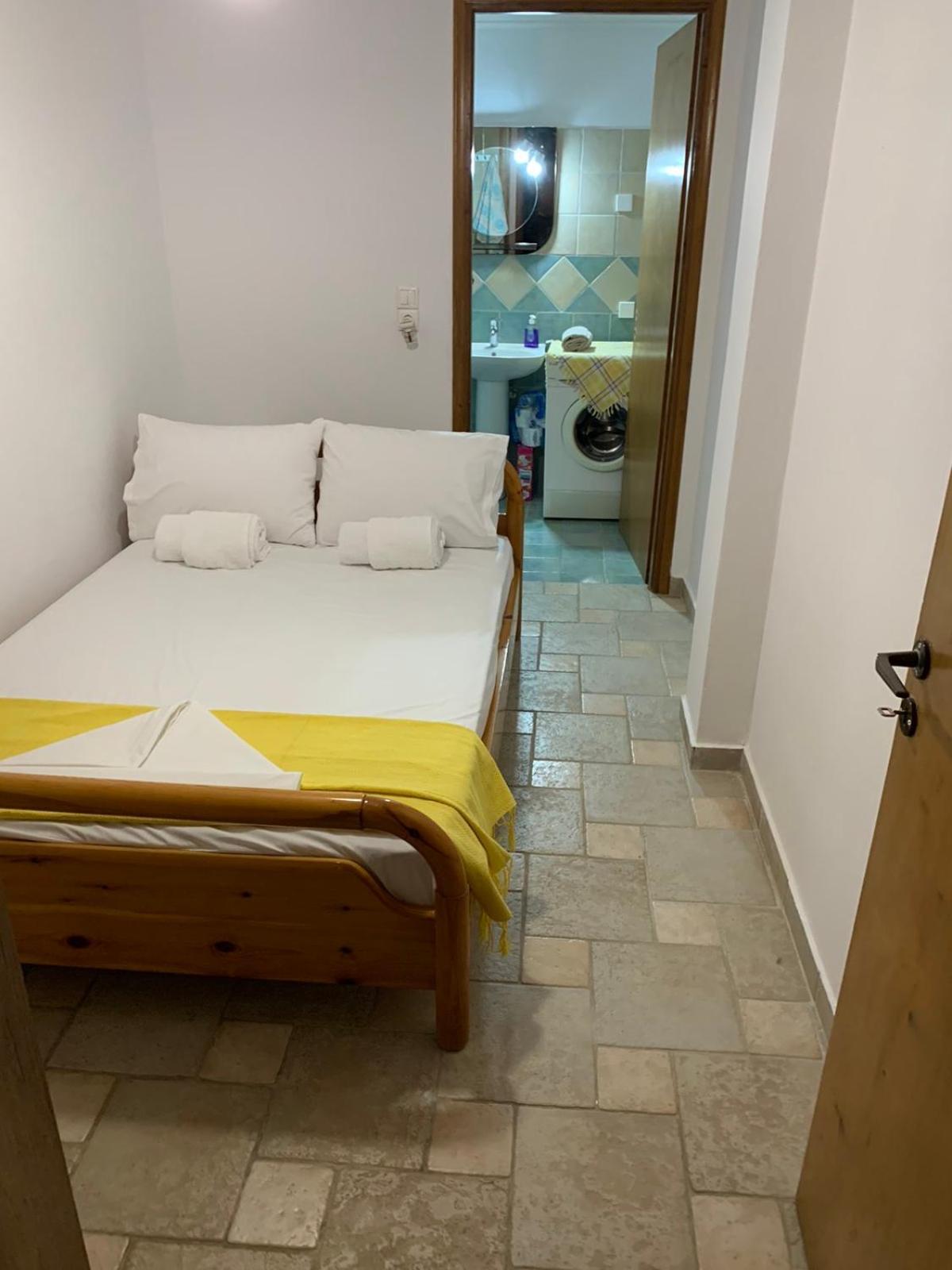 Apartment Traditional House With Breathtaking View, Makis *