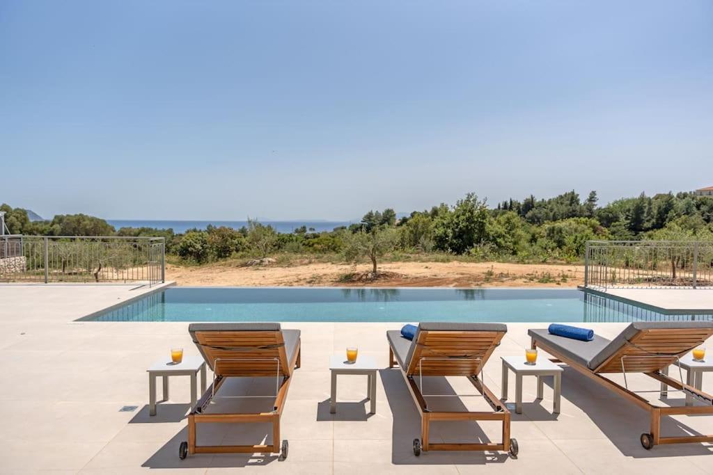 Brand New Kefalonia Stone - Trapezaki Tranquility * Trapezaki (Kefalonia)