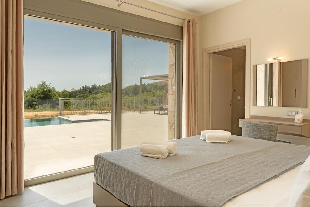 Brand New Kefalonia Stone - Trapezaki Tranquility * Trapezaki (Kefalonia)