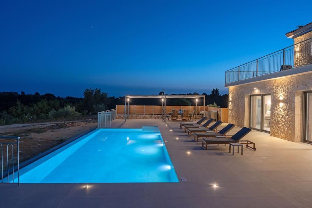 Brand New Kefalonia Stone - Trapezaki Tranquility *