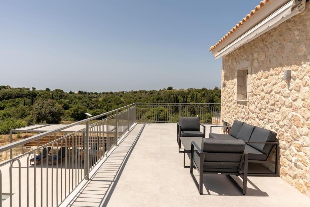 Brand New Kefalonia Stone - Trapezaki Tranquility * Trapezaki (Kefalonia)