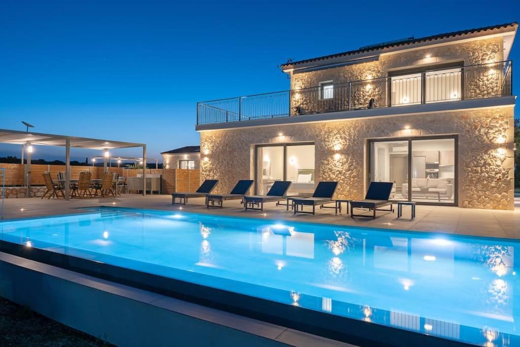 Brand New Kefalonia Stone - Trapezaki Tranquility Trapezaki (Kefalonia)