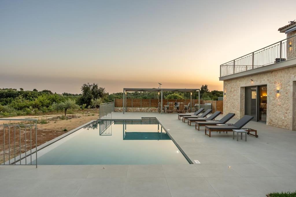 Brand New Kefalonia Stone - Trapezaki Tranquility Trapezaki (Kefalonia)