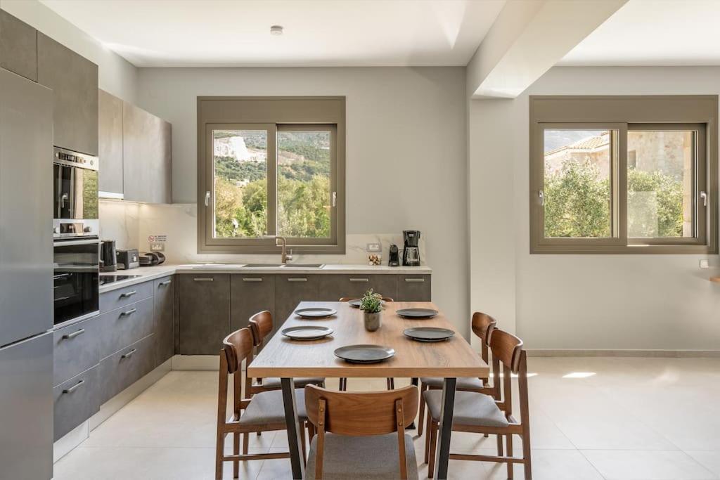 Villa Brand New Kefalonia Stone - Trapezaki Tranquility