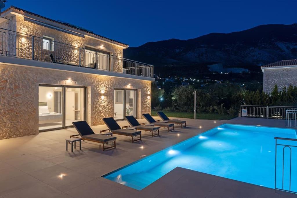 Villa Brand New Kefalonia Stone - Trapezaki Tranquility
