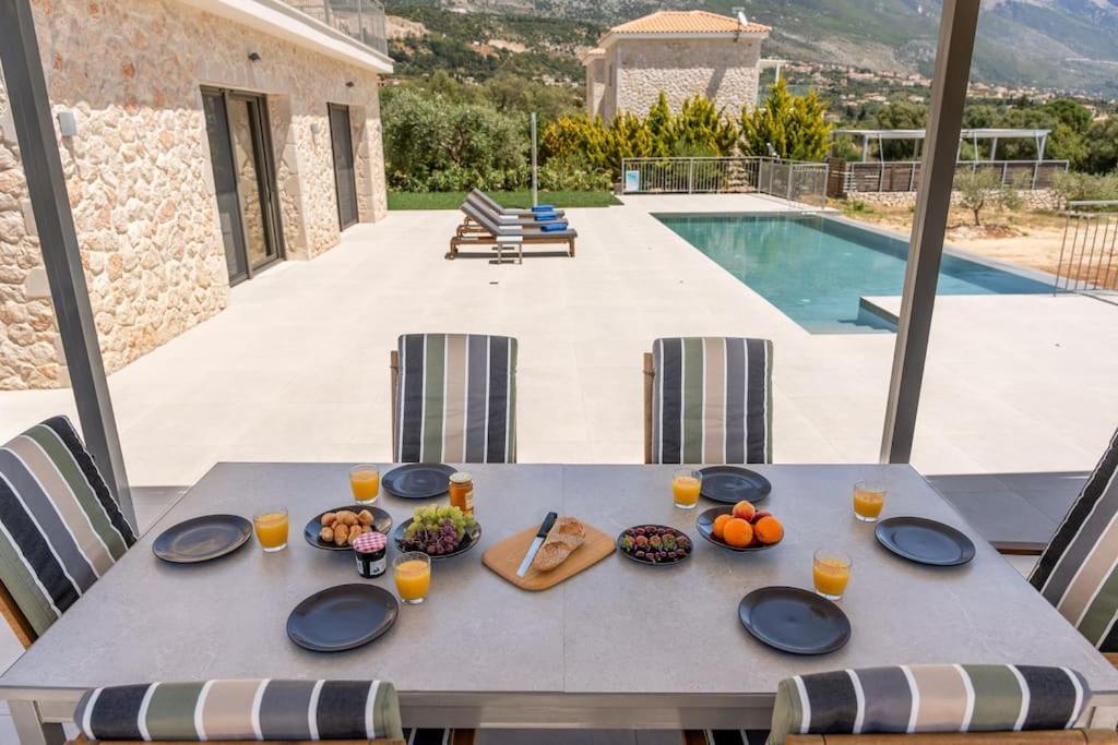 Villa Brand New Kefalonia Stone - Trapezaki Tranquility *