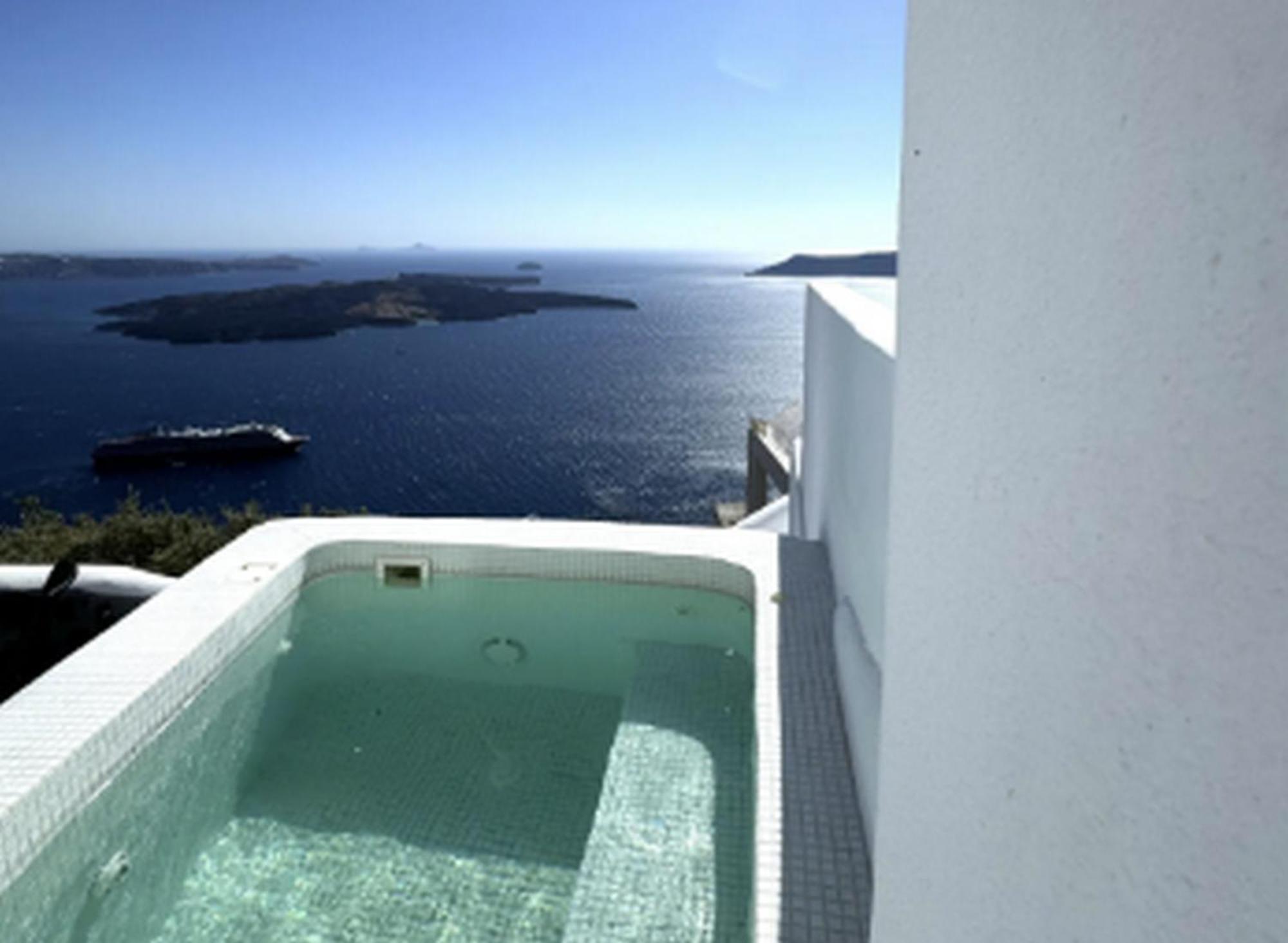 Exquisite Santorini Kamelot 3 Bedrooms Spectacular Aegean Sea Views Private Outdoor Hot Tub Imerovigli (Santorini)