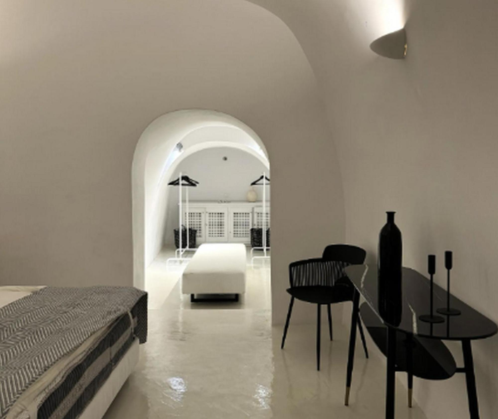 Exquisite Santorini Kamelot 3 Bedrooms Spectacular Aegean Sea Views Private Outdoor Hot Tub Imerovigli (Santorini)
