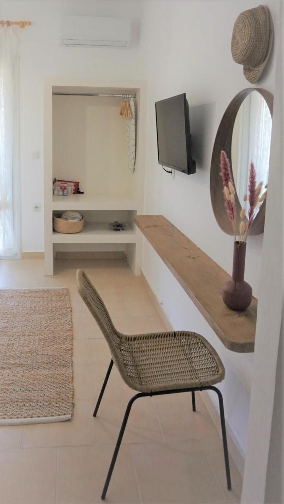 Corfu's Calm Oasis - Serene Retreat Holiday home *