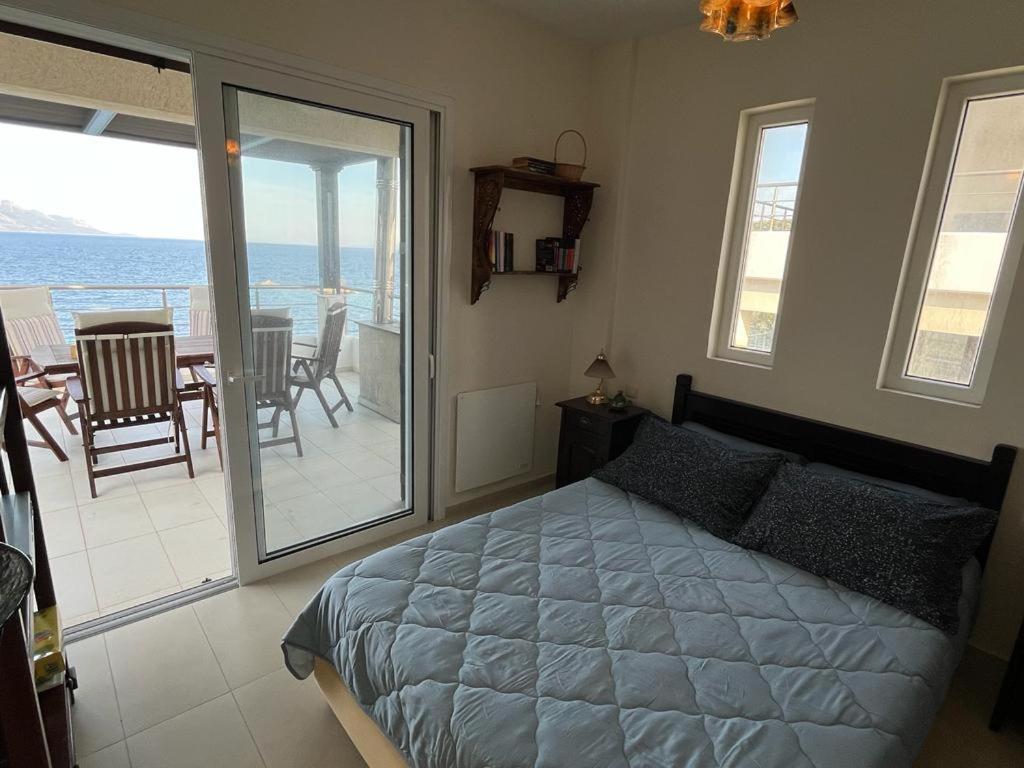 Seaview Villa *