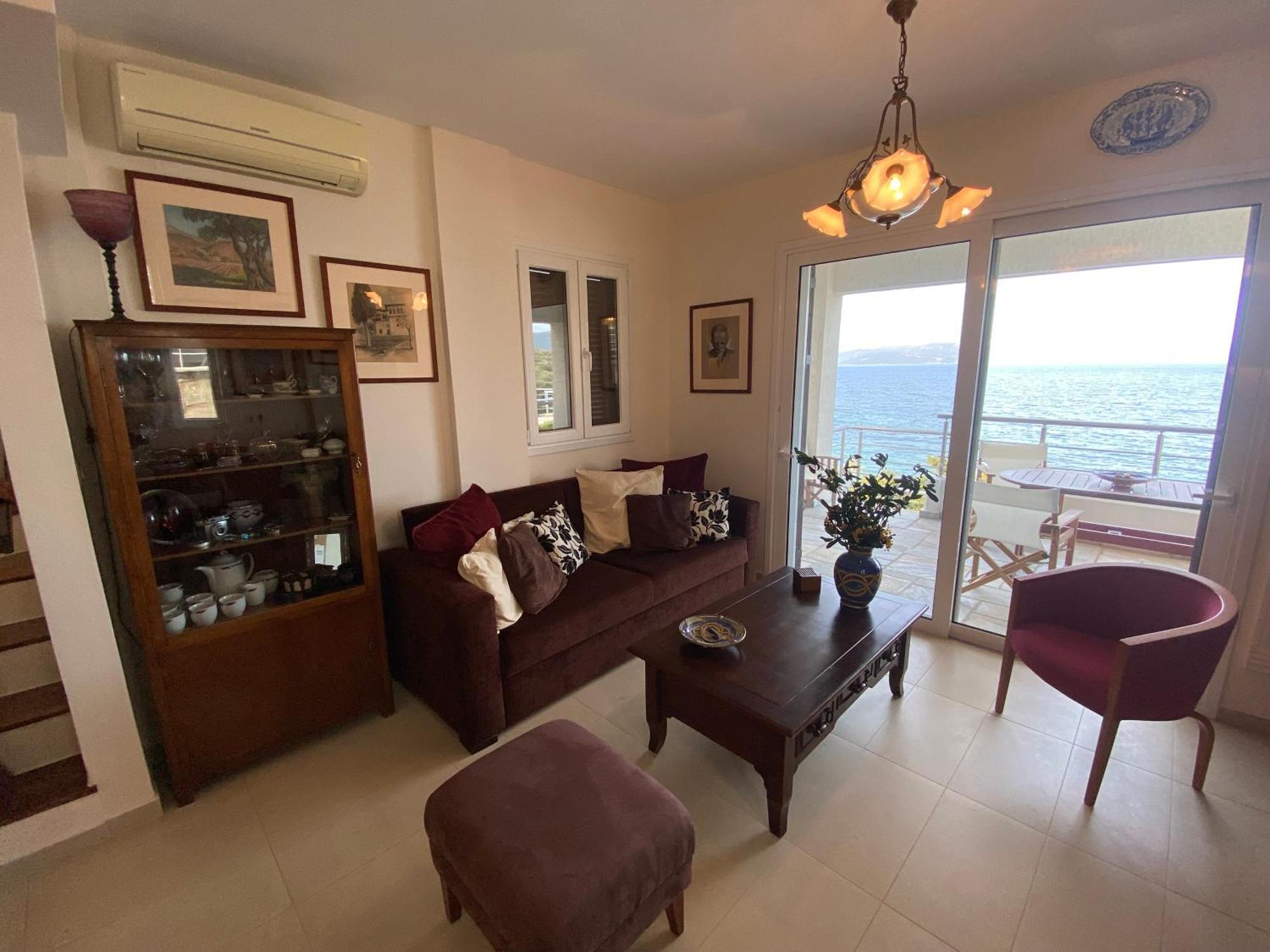 Seaview * Pteleos