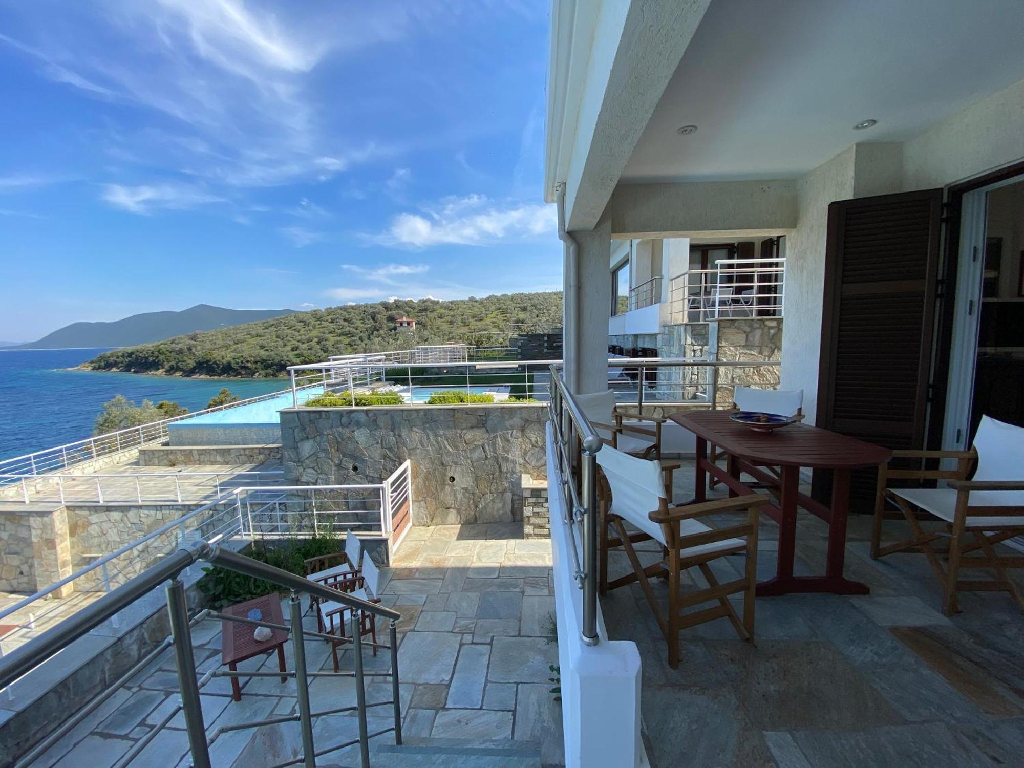 Seaview Villa *