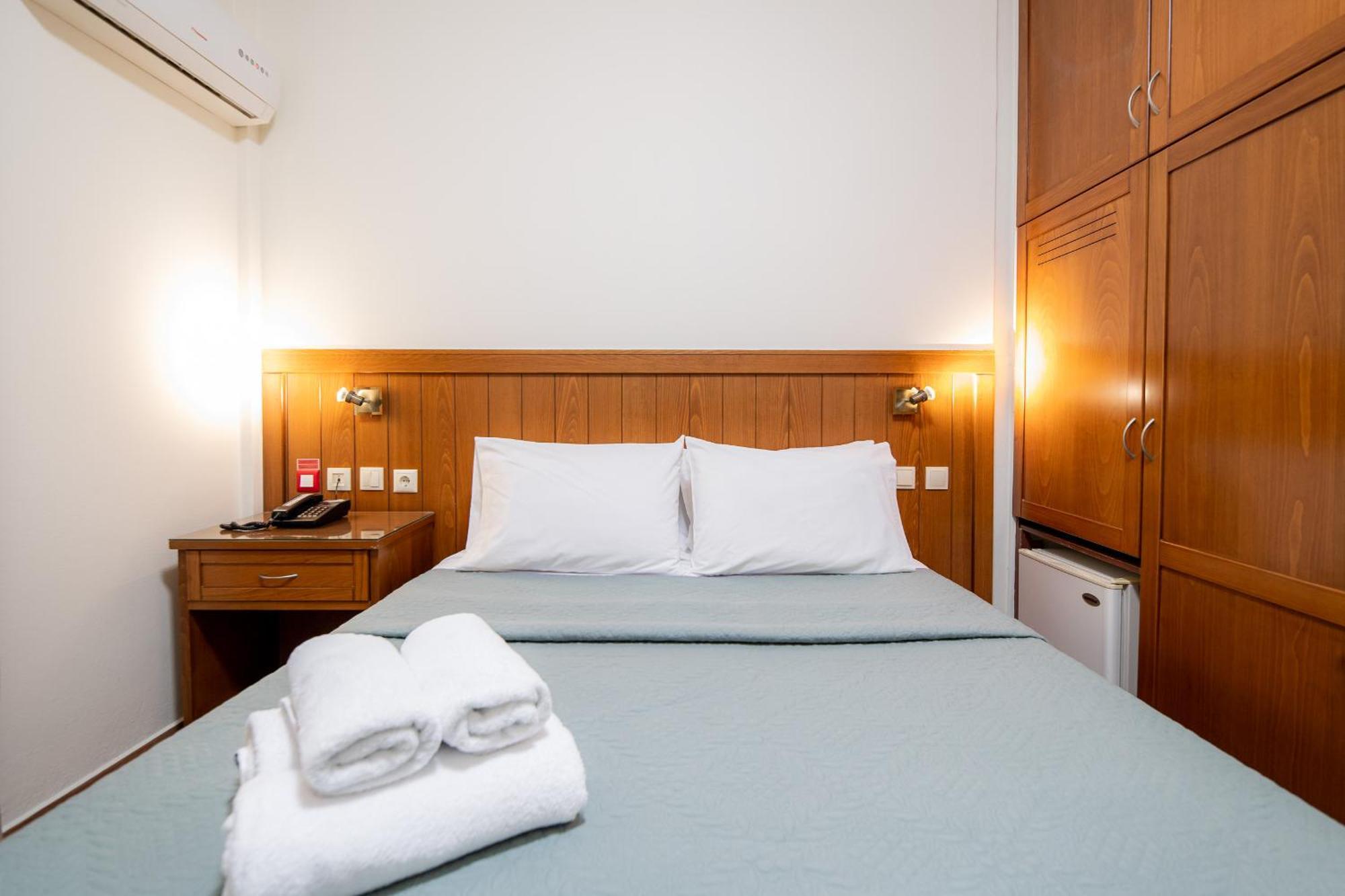 Philippos Hotel 2*
