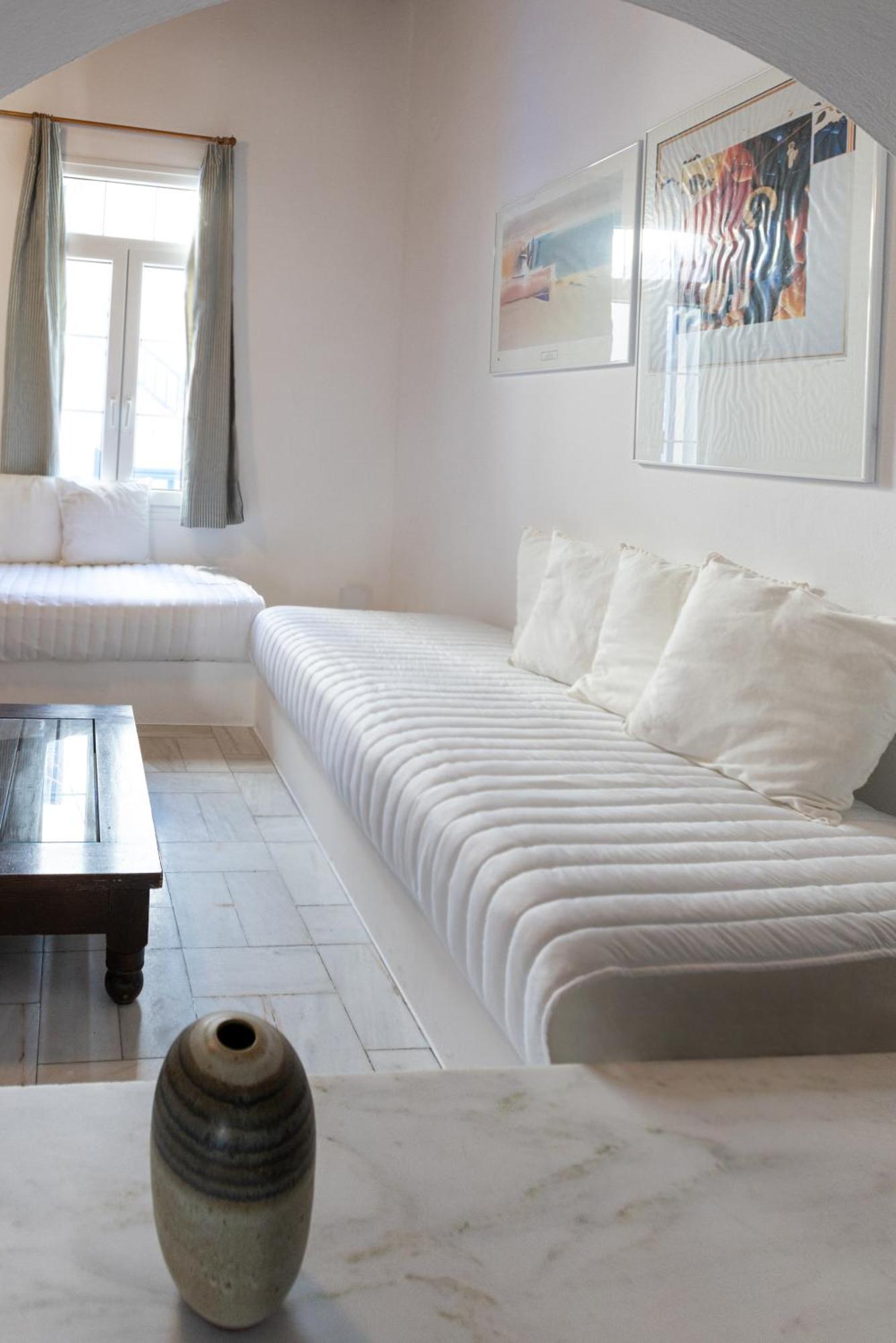Andromeda Aparthotel 3*