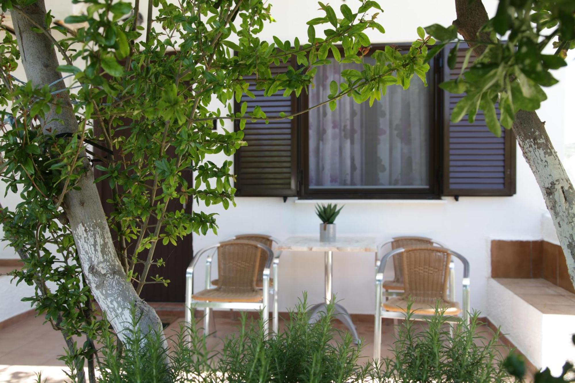 Skyros Avra Residences *