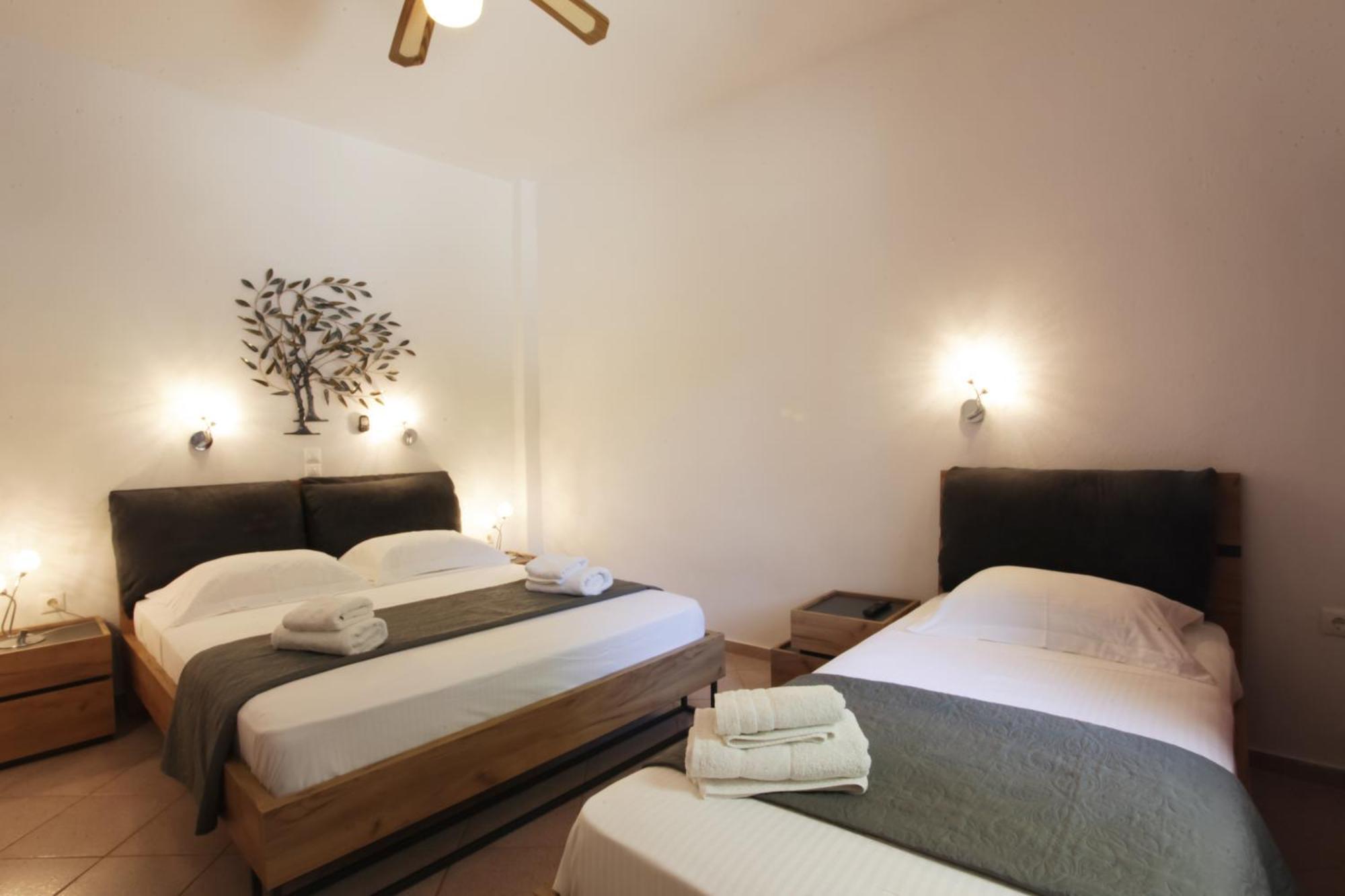 Skyros Avra Residences *