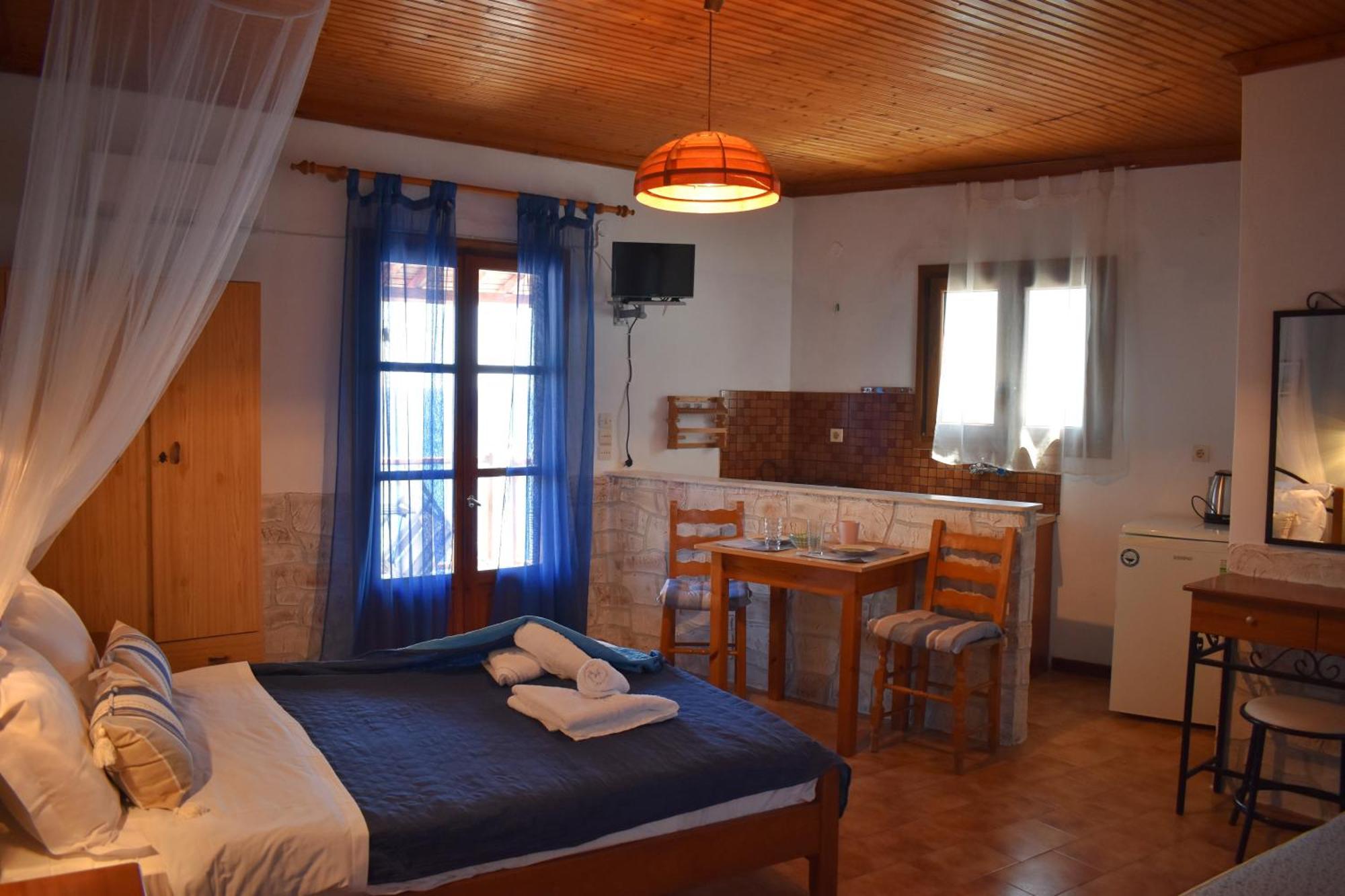Kastro Studios Apartment