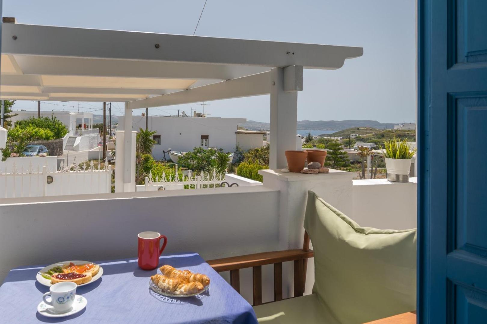 Vira Vivere 3* Plaka (Milos)