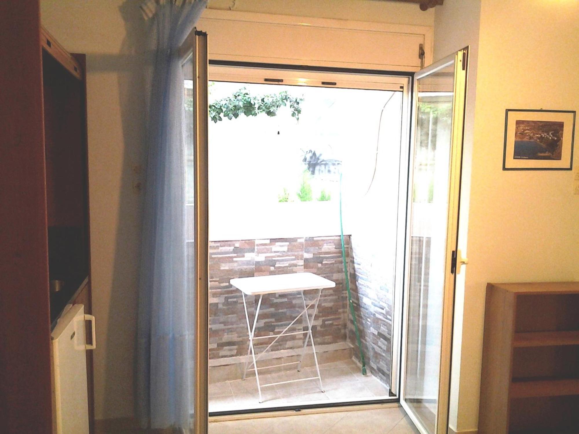 Apergis Apartment *