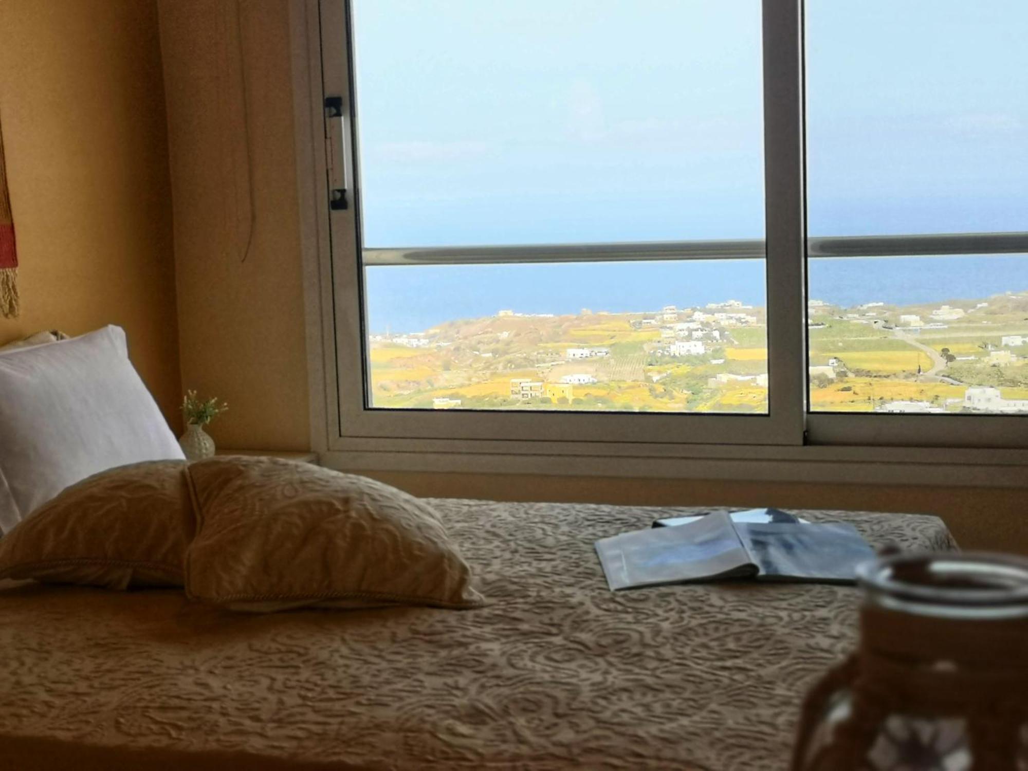 Hotel Amerisa & Fira (Santorini)