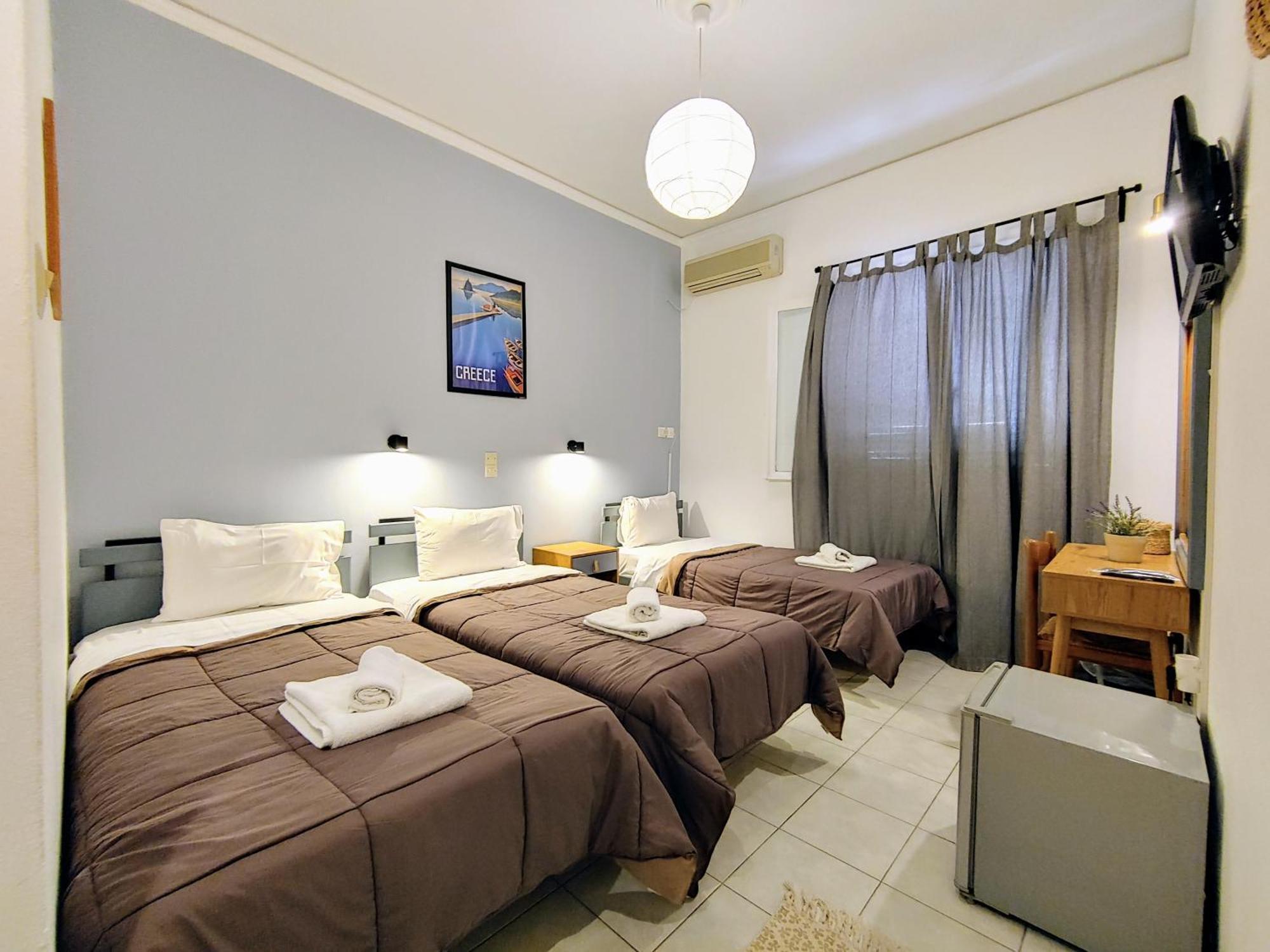 Hotel Aegina Hotel 2*