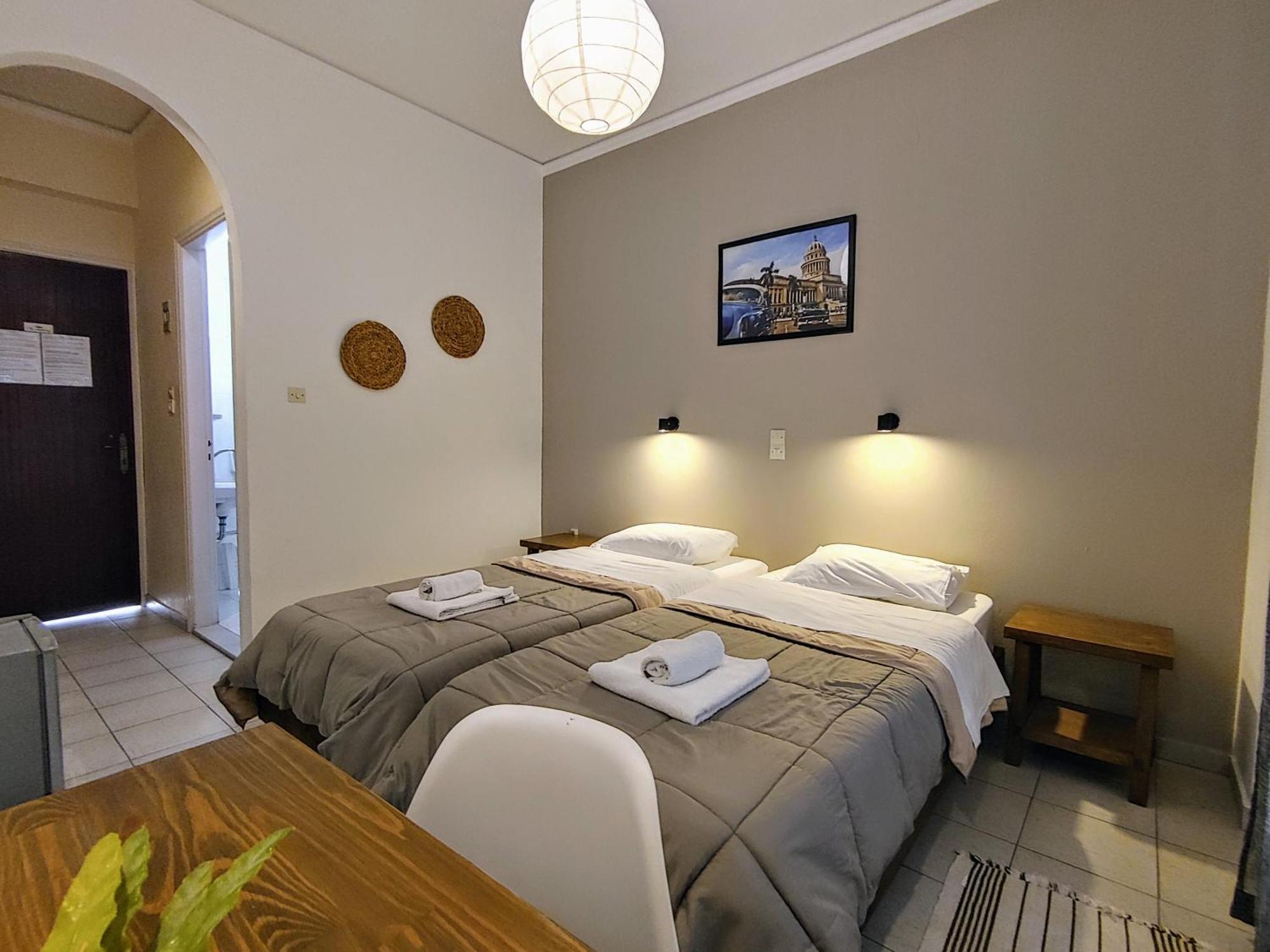Hotel Aegina Hotel 2*