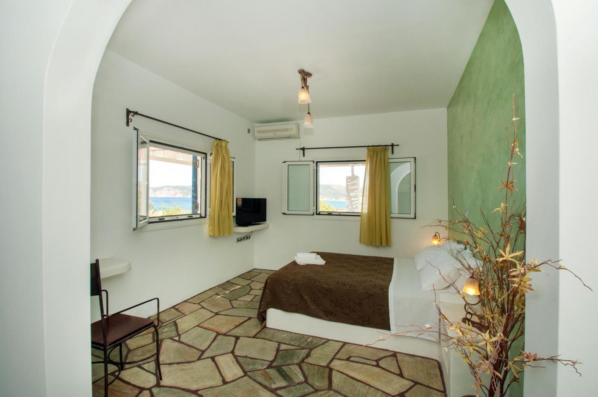 Aparthotel Anemes