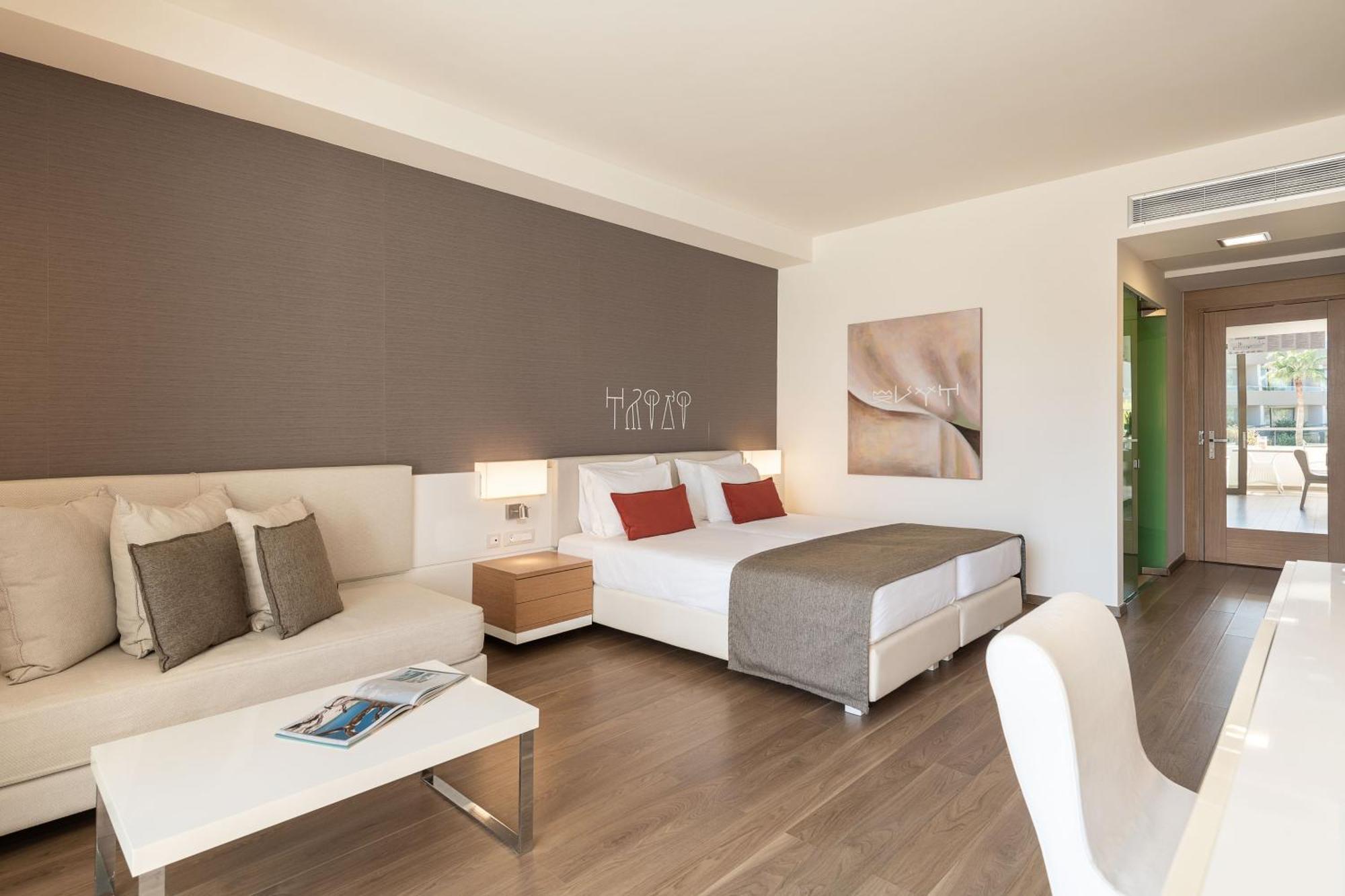 Avra Imperial Hotel