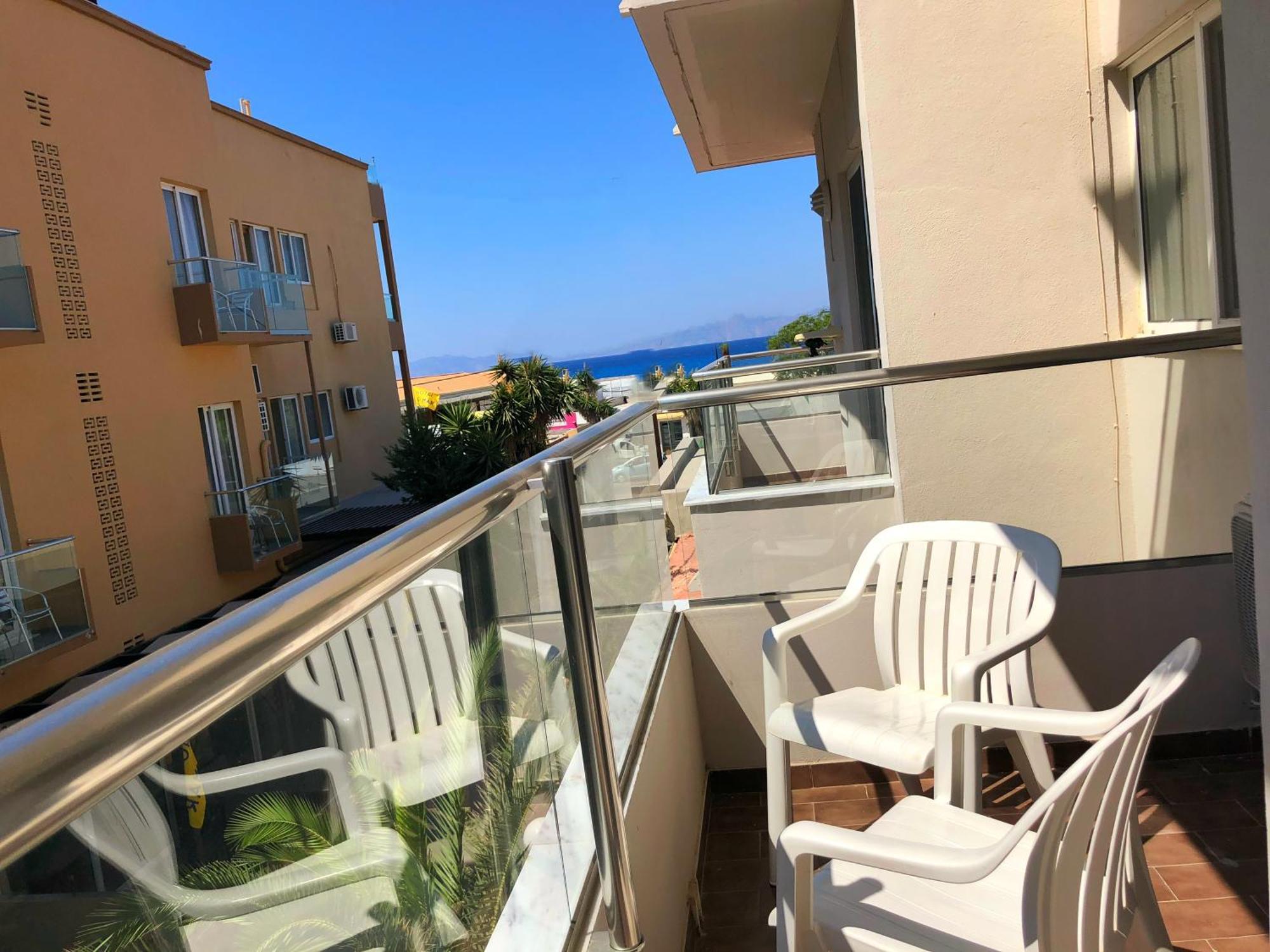 Aparthotel Caravel