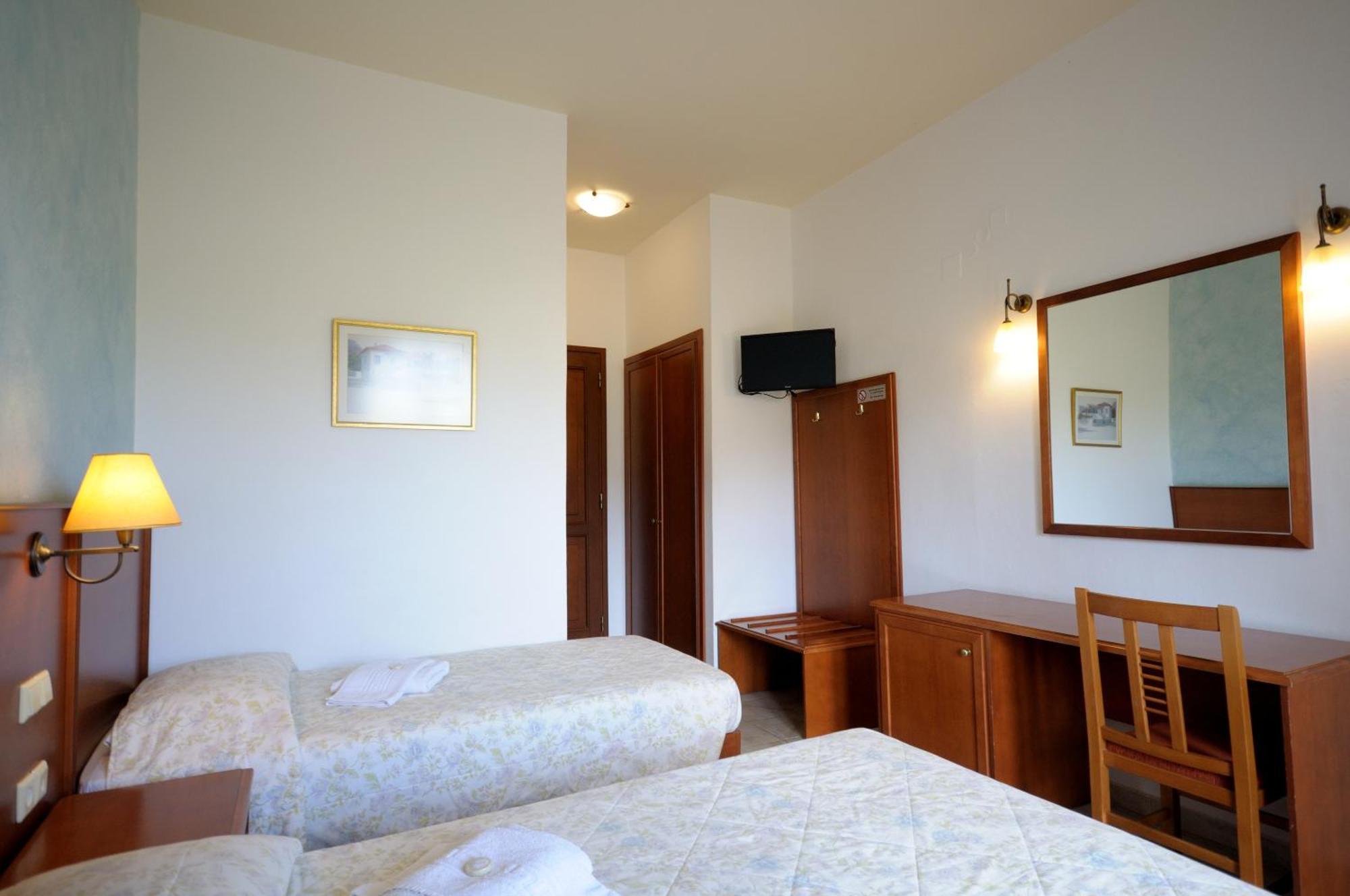 Marina Village 2*