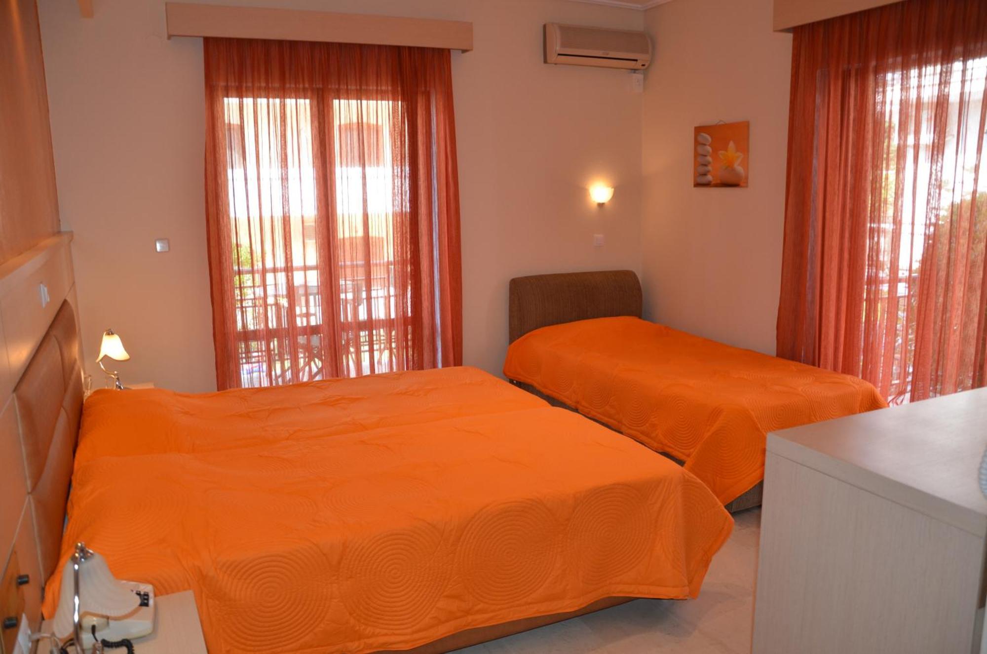 Hotel Elli Maria 2*