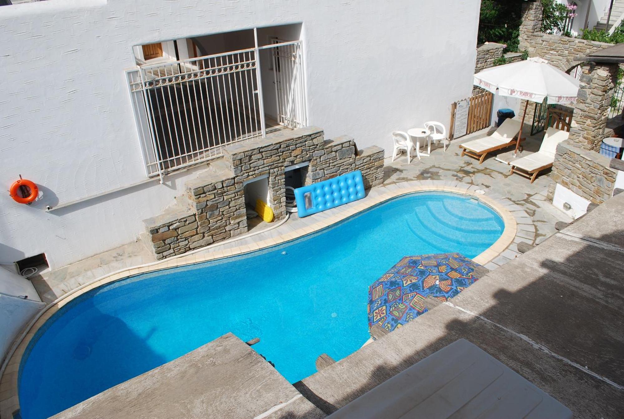 Siroco's And Aparthotel 3*
