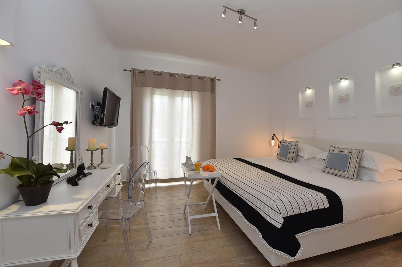 Apollon Boutique Parikia (Paros)