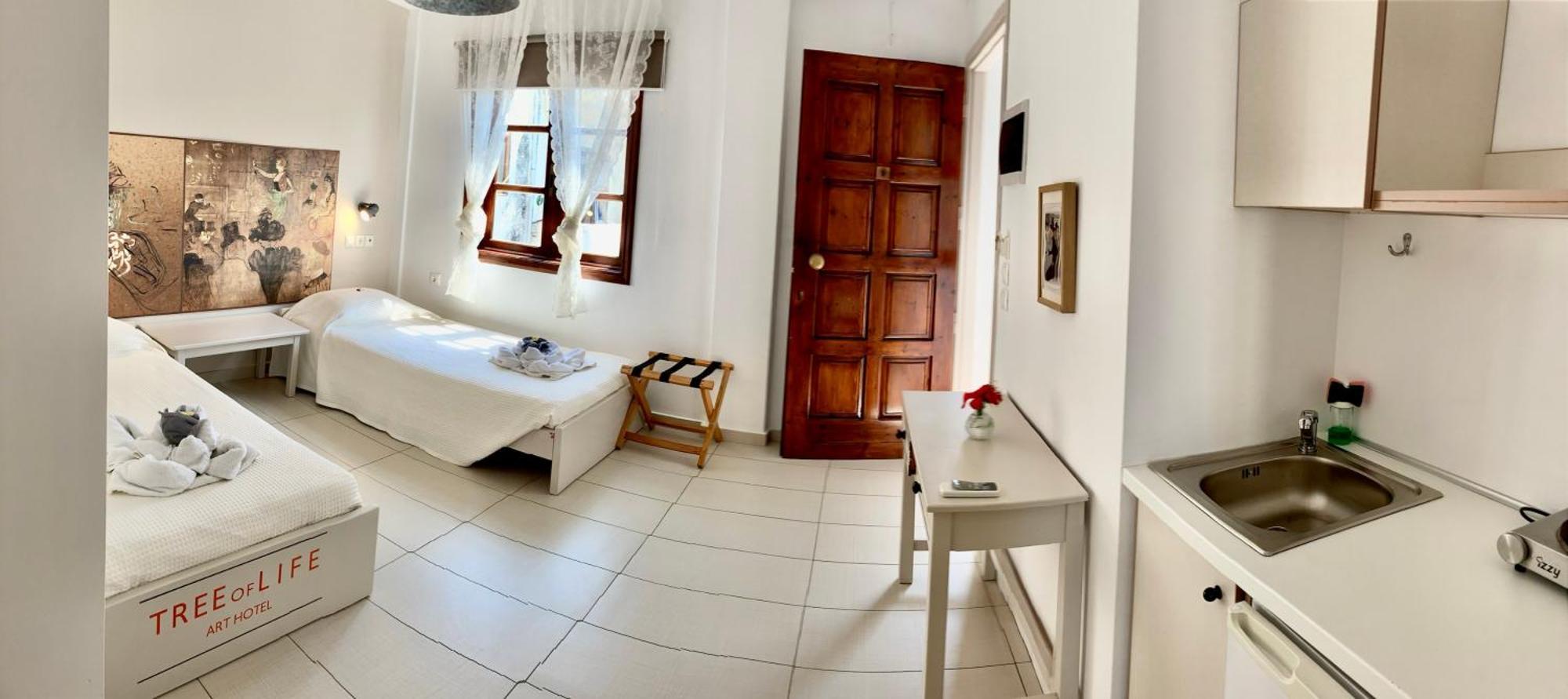 Aparthotel Tree Of Life Art Agia Marina (Crete)