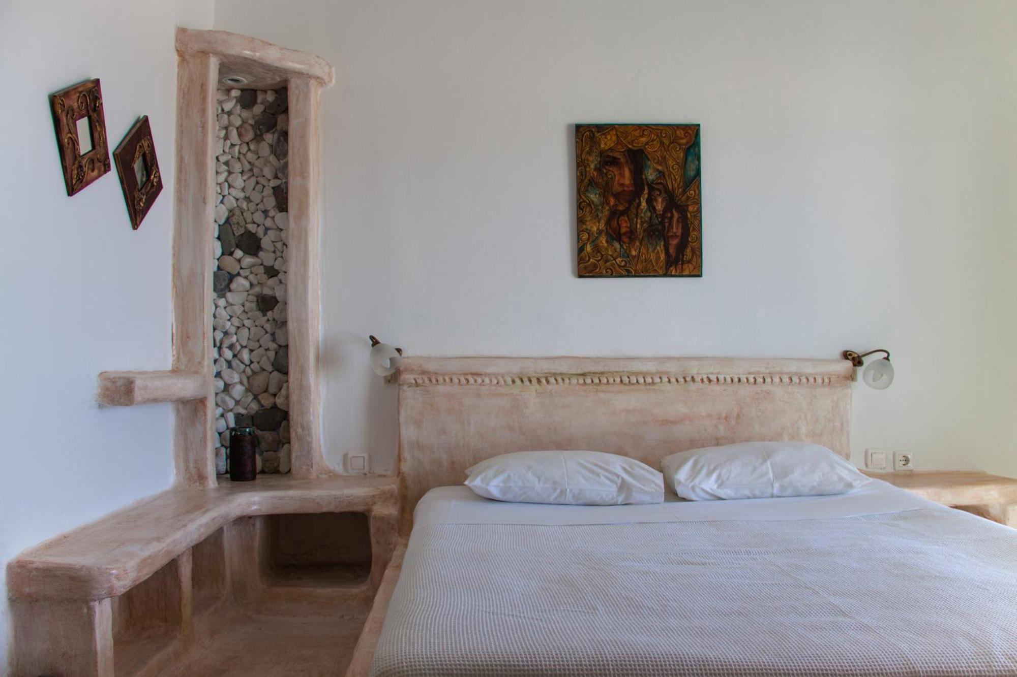 Parasporos Village Adamantas (Milos)