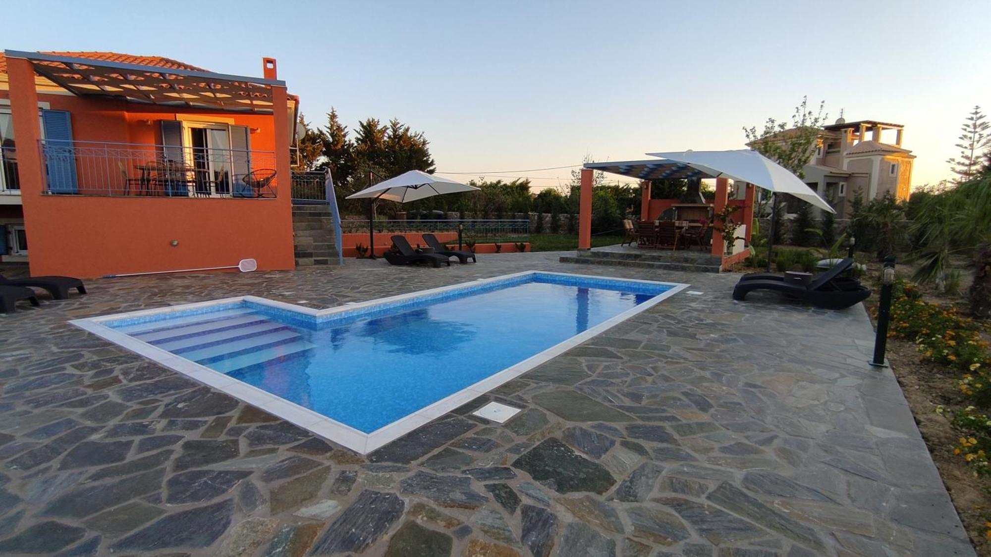 Villa Eglina Villa's *