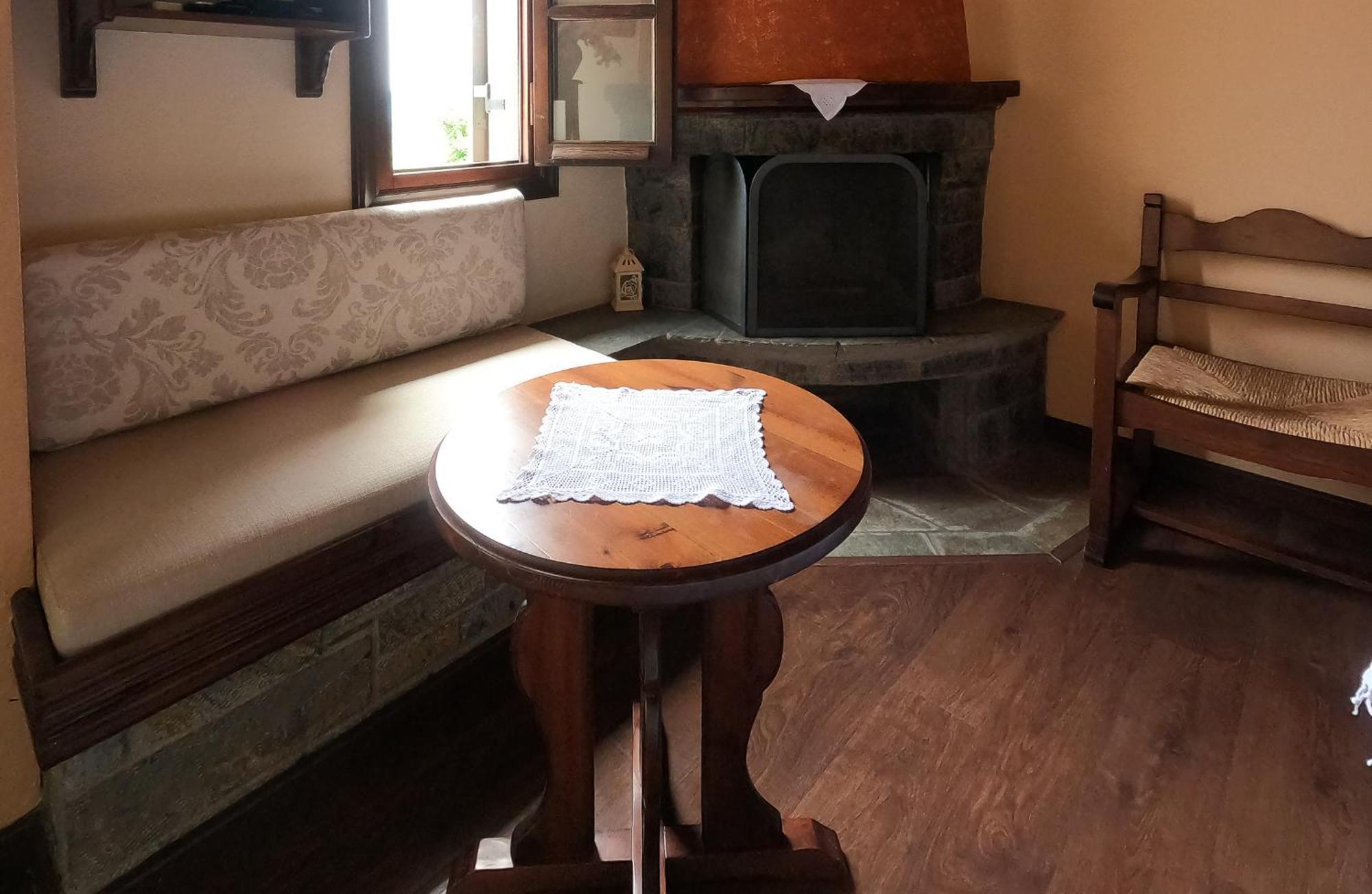 Amalthia Traditional Guest house *