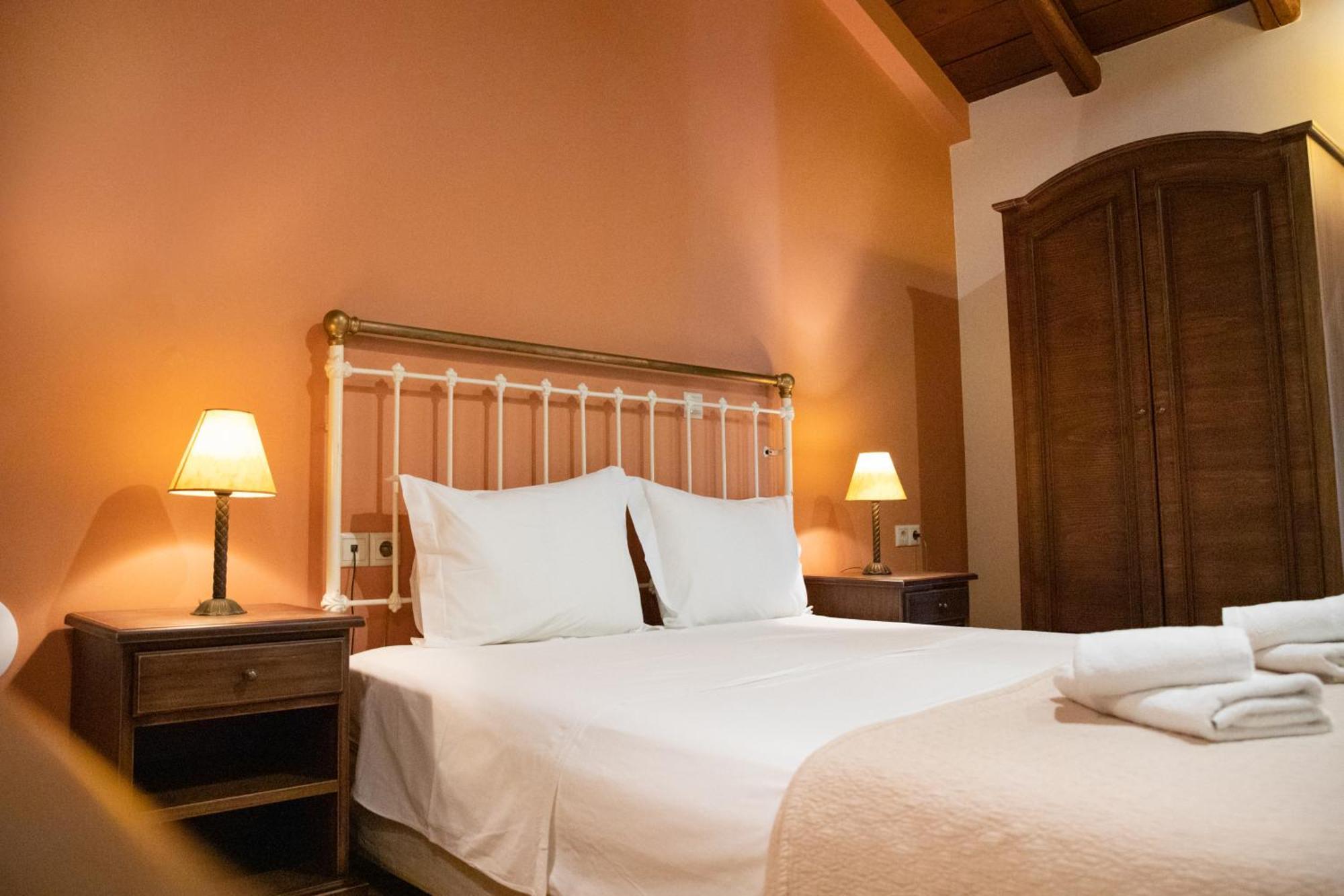 Trapela Areopolis, Boutique Hotel