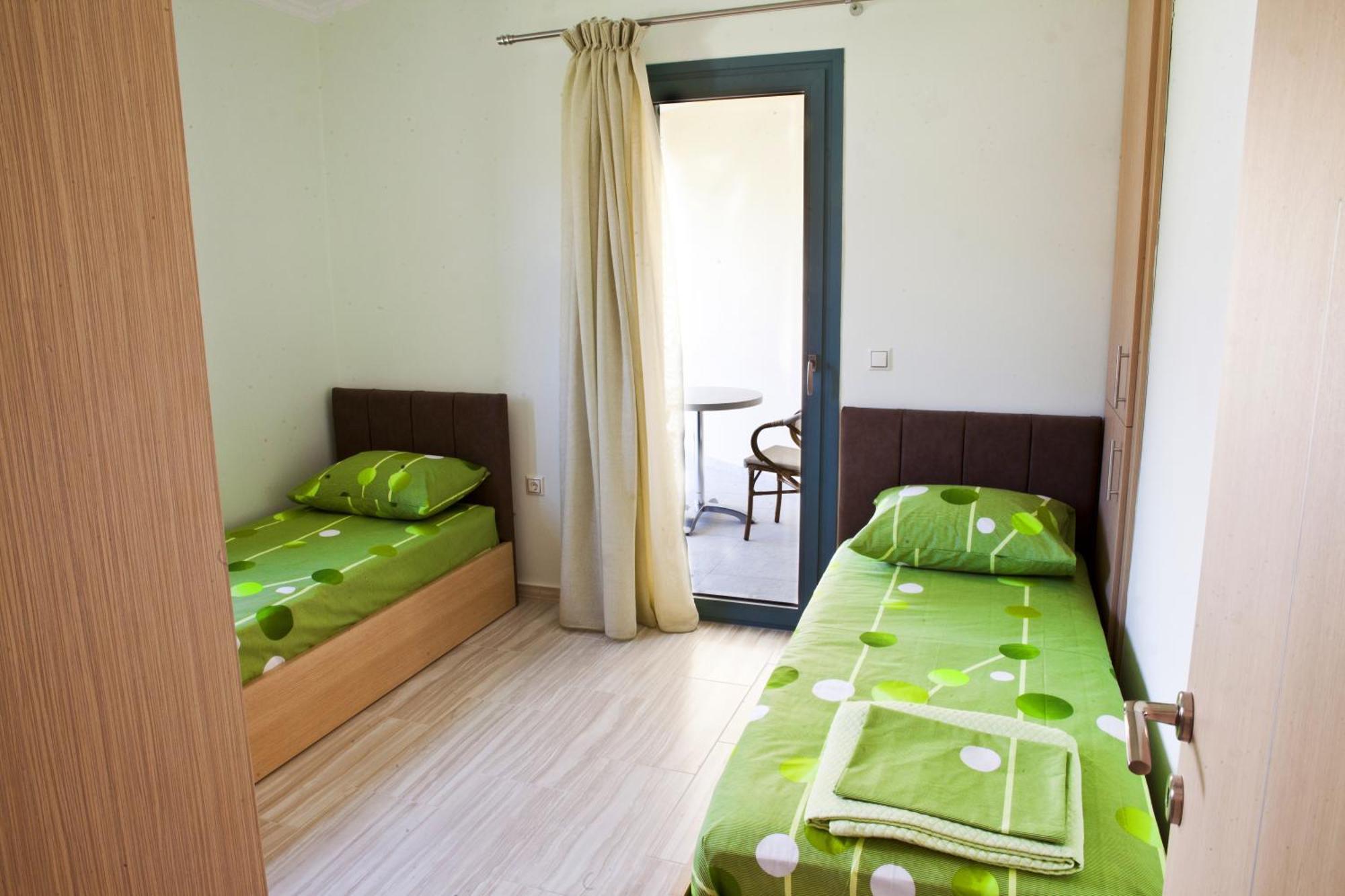 Anemos Aparthotel