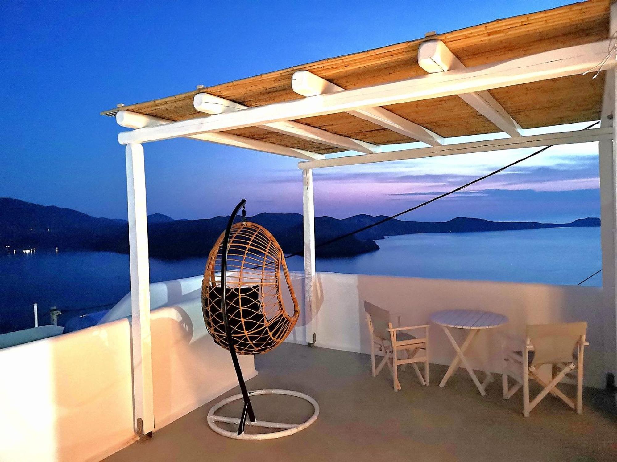 Plaka Suites Holiday home