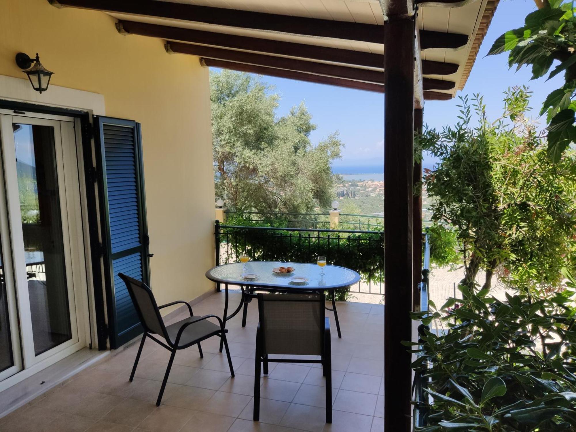 Irida Apartment Apolpaina