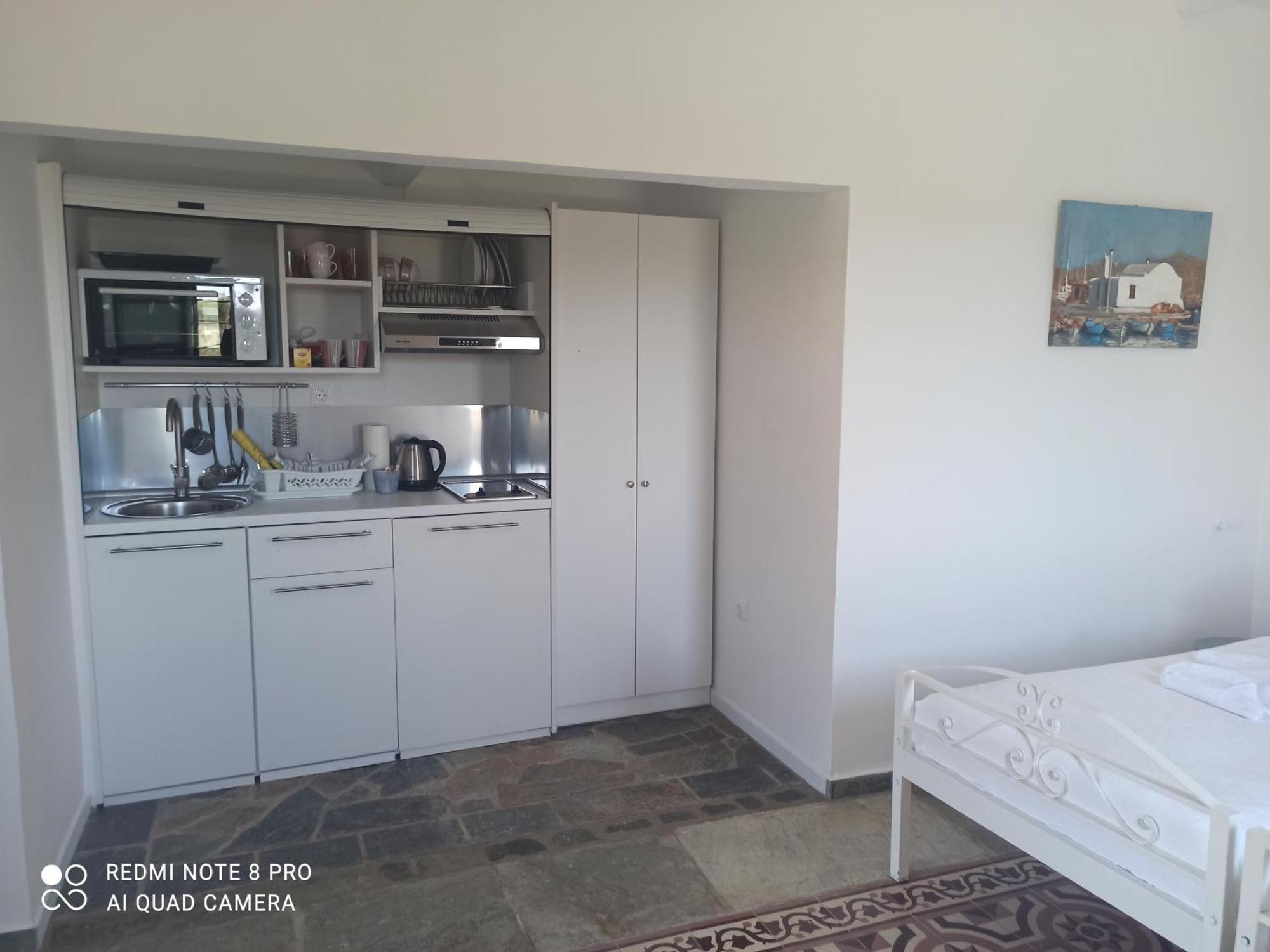 Apollon-artemis Apartment *