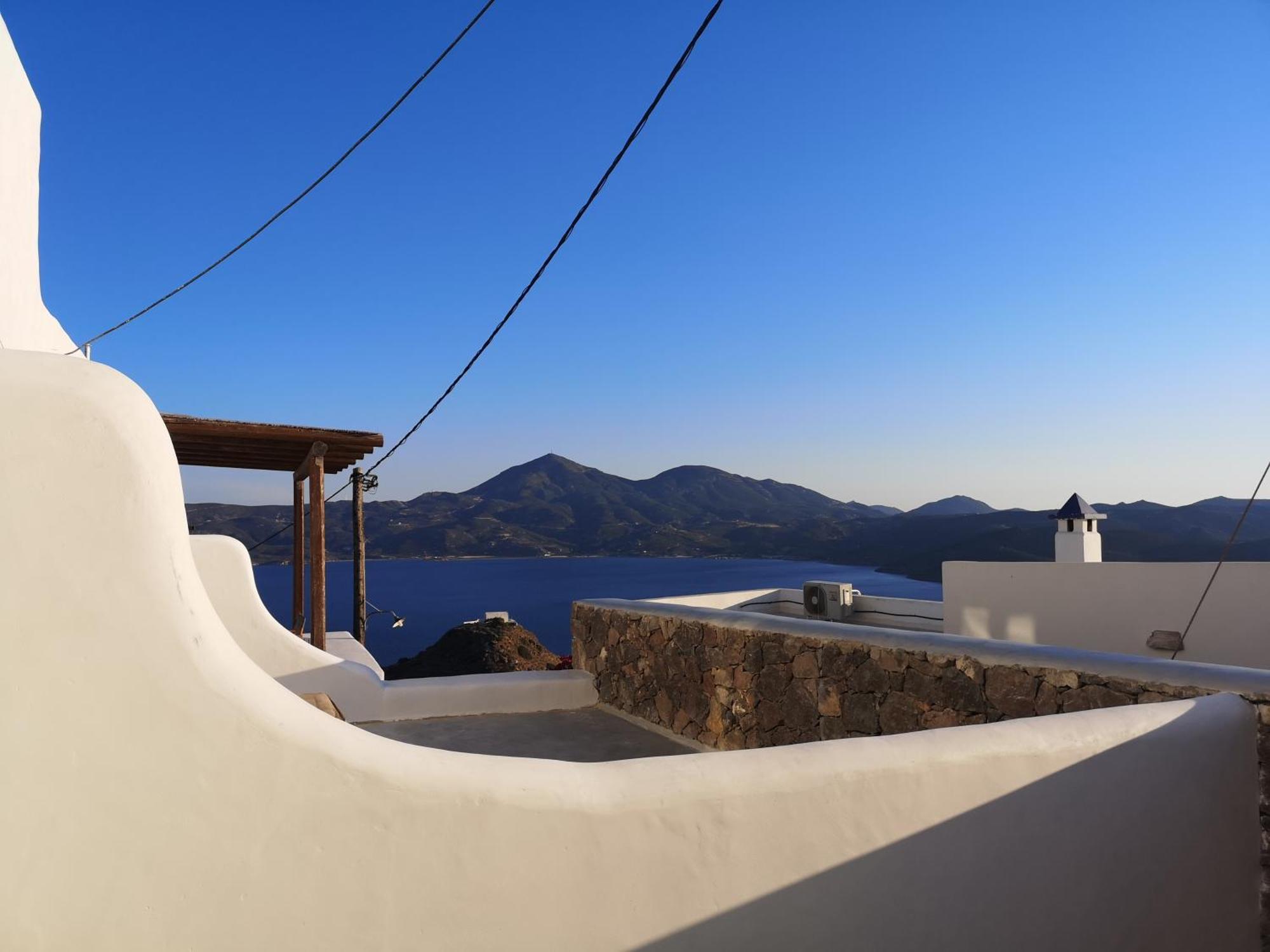 Plaka Suites Holiday home *