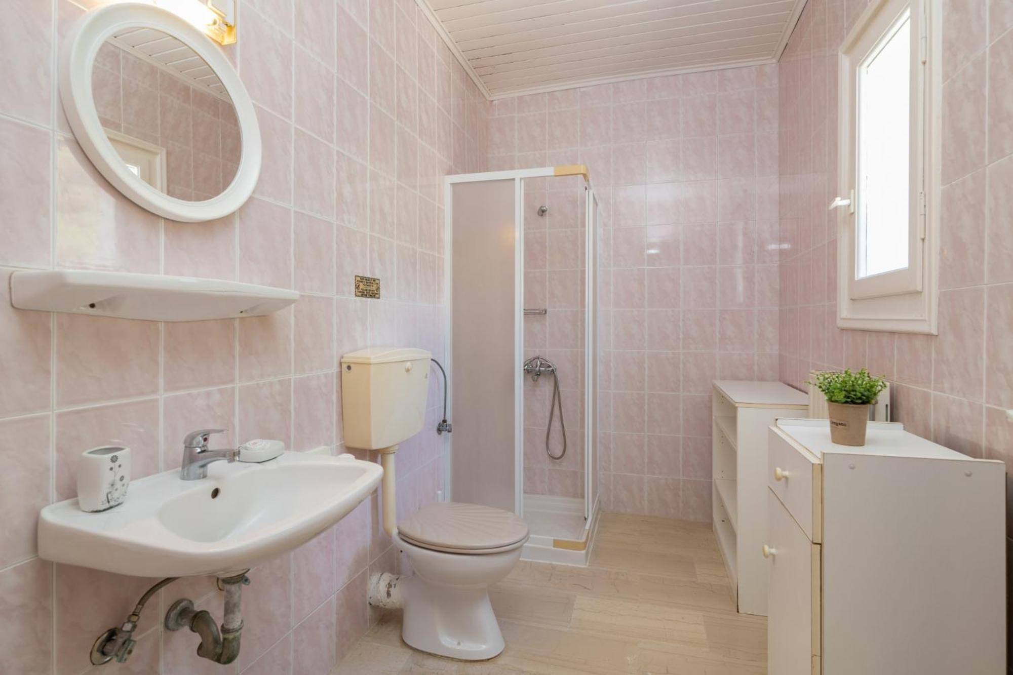 Armyra Aparthotel