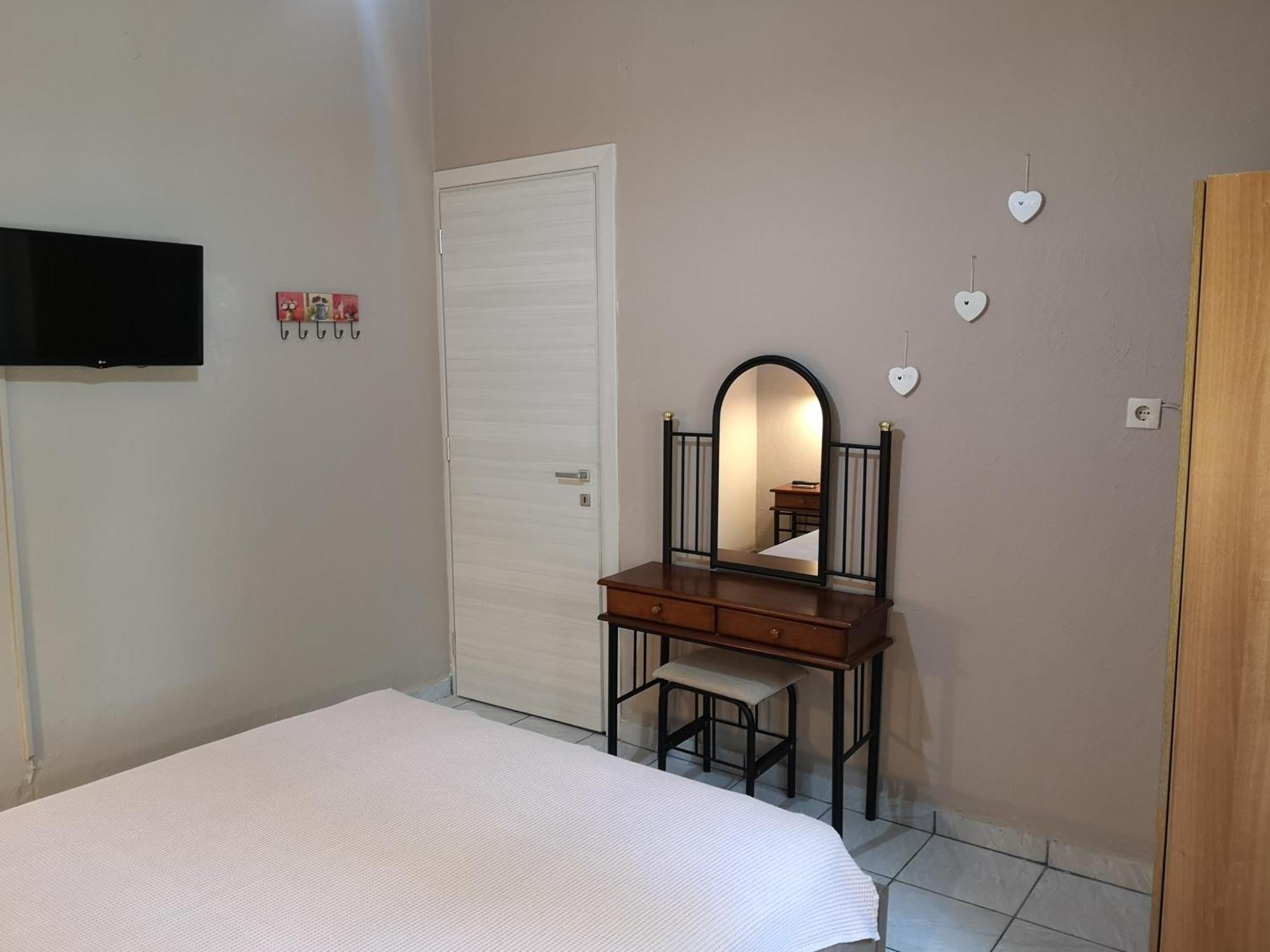 Venice Deluxe Apartment Pefkari