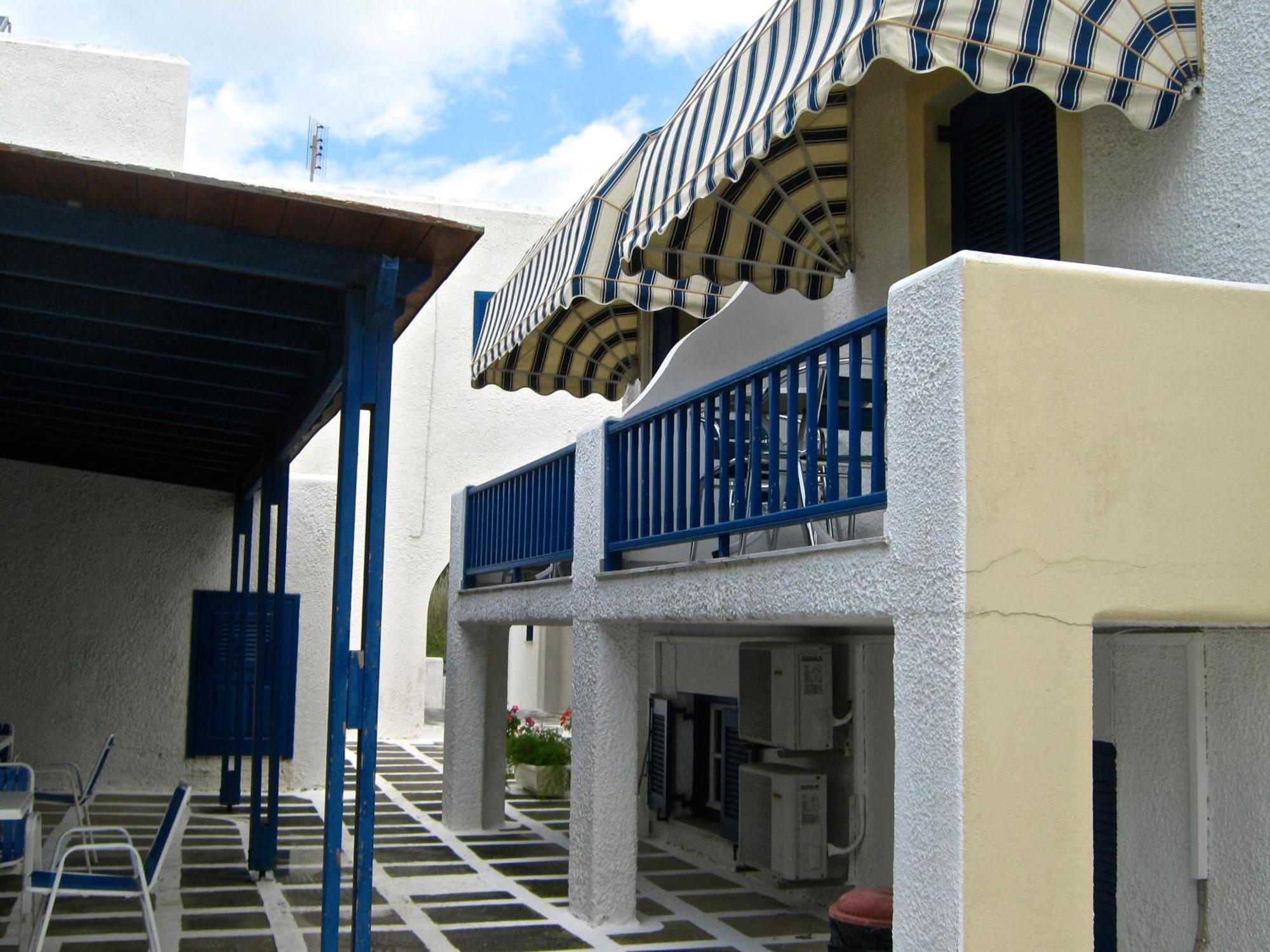 Damias Village * Parikia (Paros)